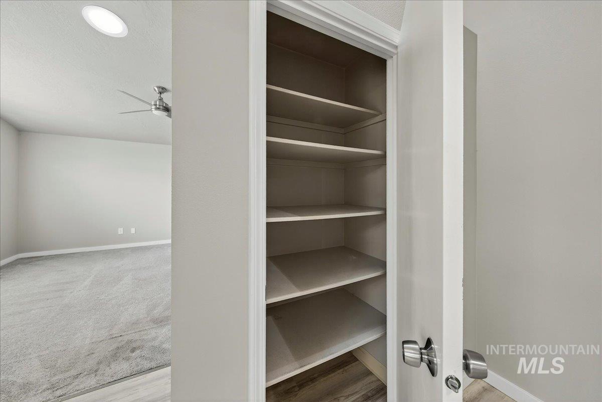 1909 E Glenloch St, Meridian, Idaho 83646-5787, 3 Bedrooms, 2 Bathrooms, Residential For Sale, Price $429,000,MLS 98979212