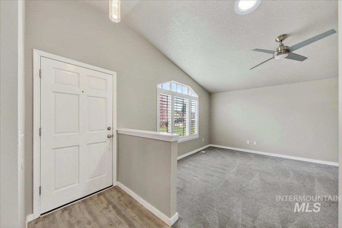 1909 E Glenloch St, Meridian, Idaho 83646-5787, 3 Bedrooms, 2 Bathrooms, Residential For Sale, Price $429,000,MLS 98979212