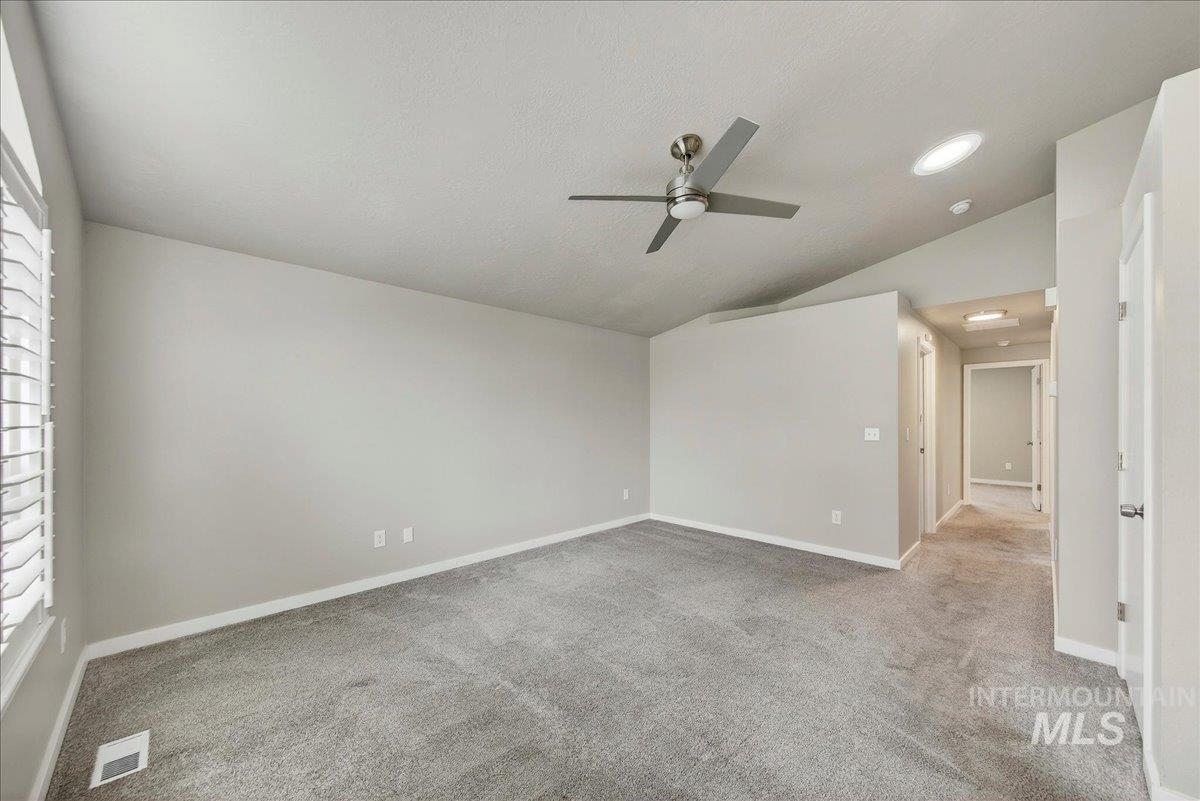 1909 E Glenloch St, Meridian, Idaho 83646-5787, 3 Bedrooms, 2 Bathrooms, Residential For Sale, Price $429,000,MLS 98979212