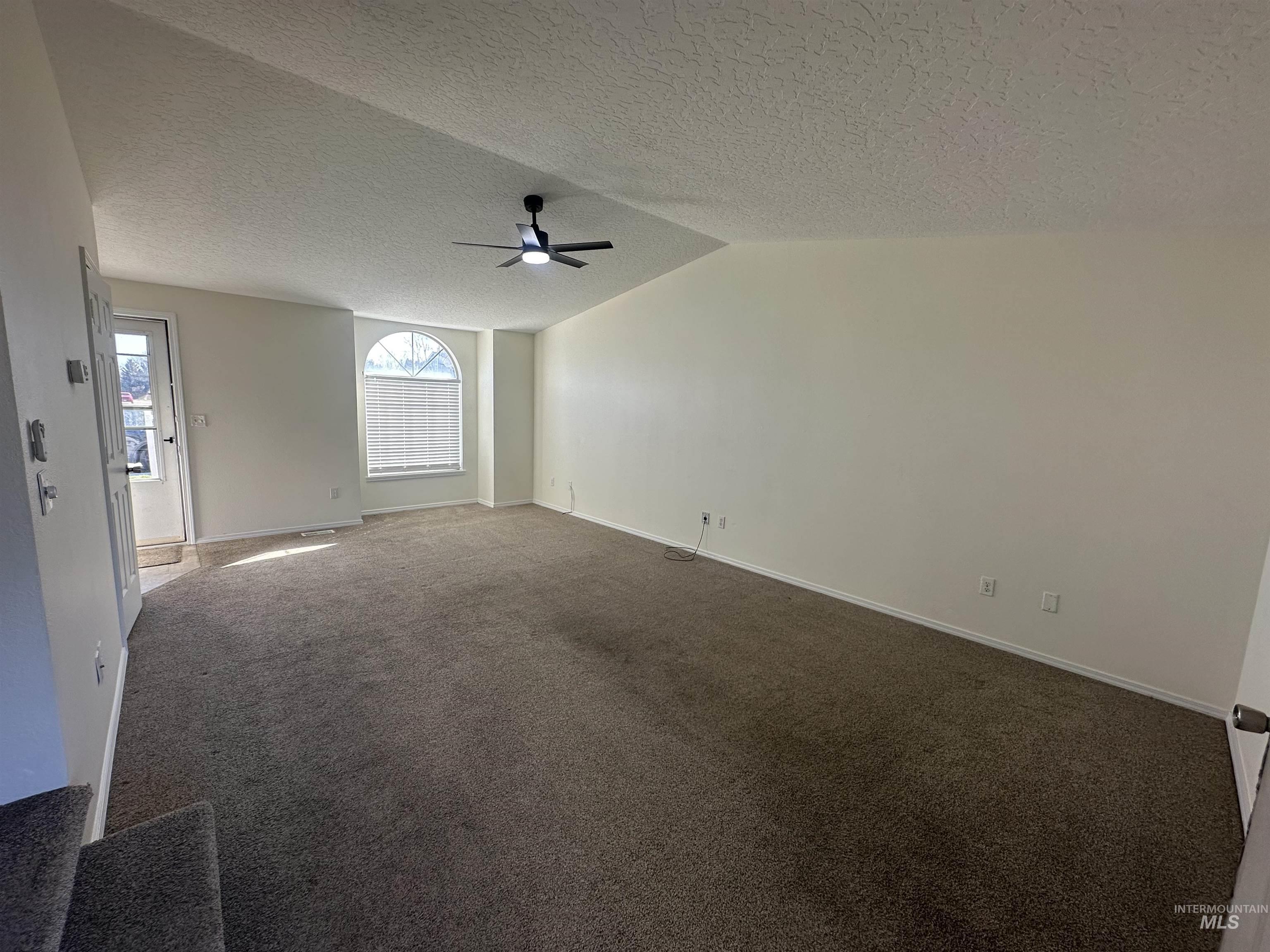 2807 & 2809 Laurel Way, Nampa, Idaho 83686, 3 Bedrooms, 2.5 Bathrooms, Residential Income For Sale, Price $614,900, 98979215