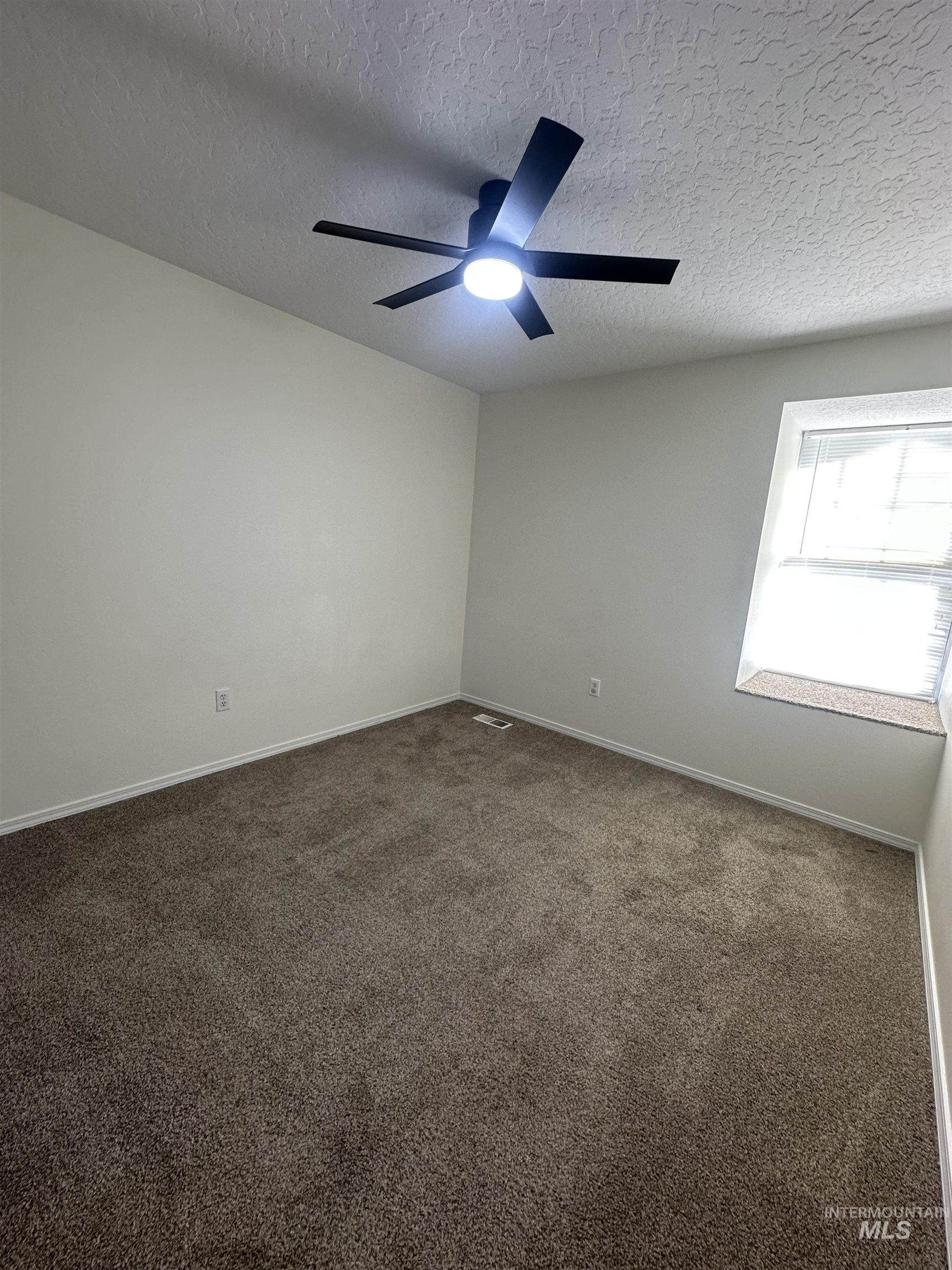 2807 & 2809 Laurel Way, Nampa, Idaho 83686, 3 Bedrooms, 2.5 Bathrooms, Residential Income For Sale, Price $614,900, 98979215