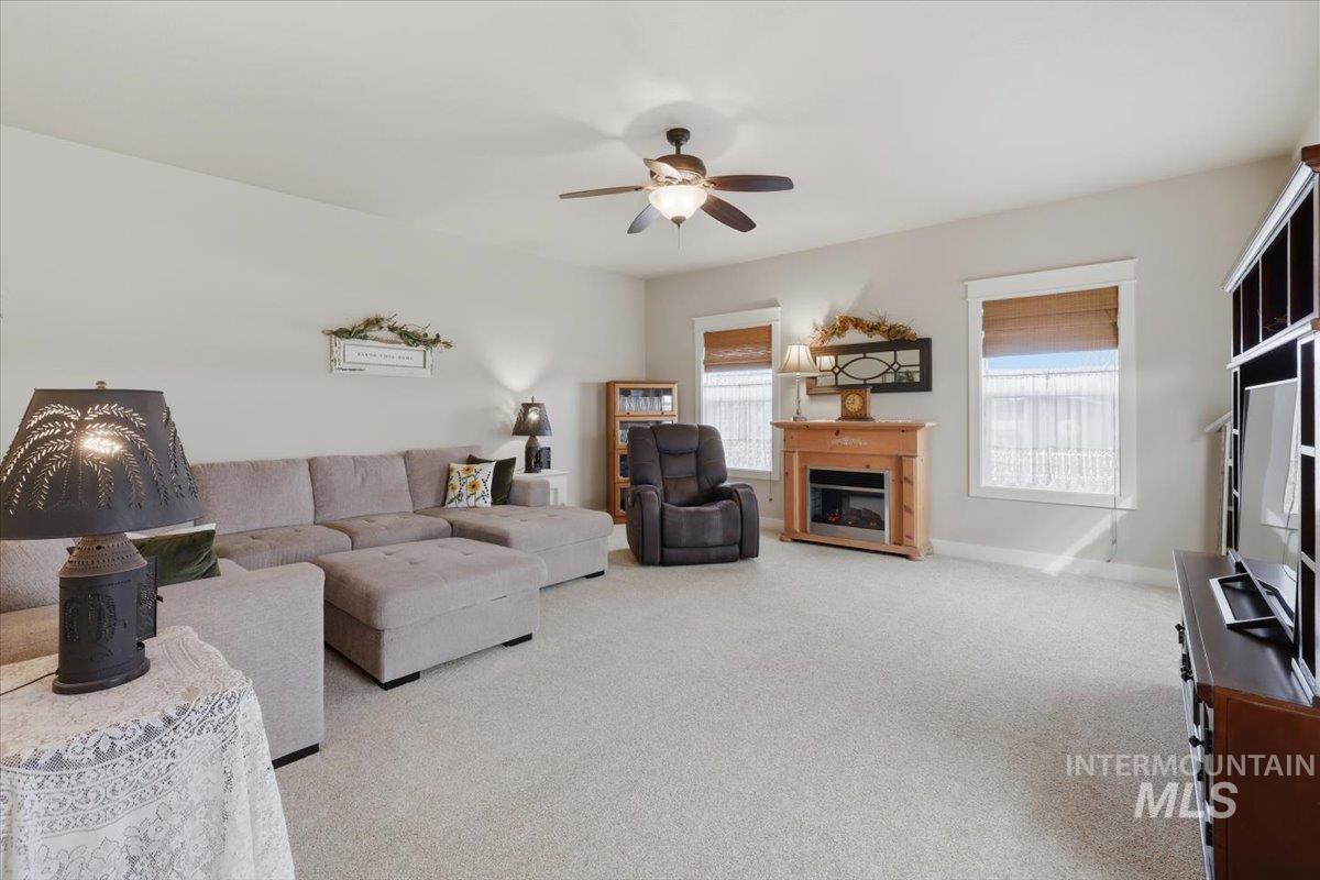 17421 Upper Pleasant Ridge Rd, Caldwell, Idaho 83607, 3 Bedrooms, 2.5 Bathrooms, Residential For Sale, Price $879,900, 98979216