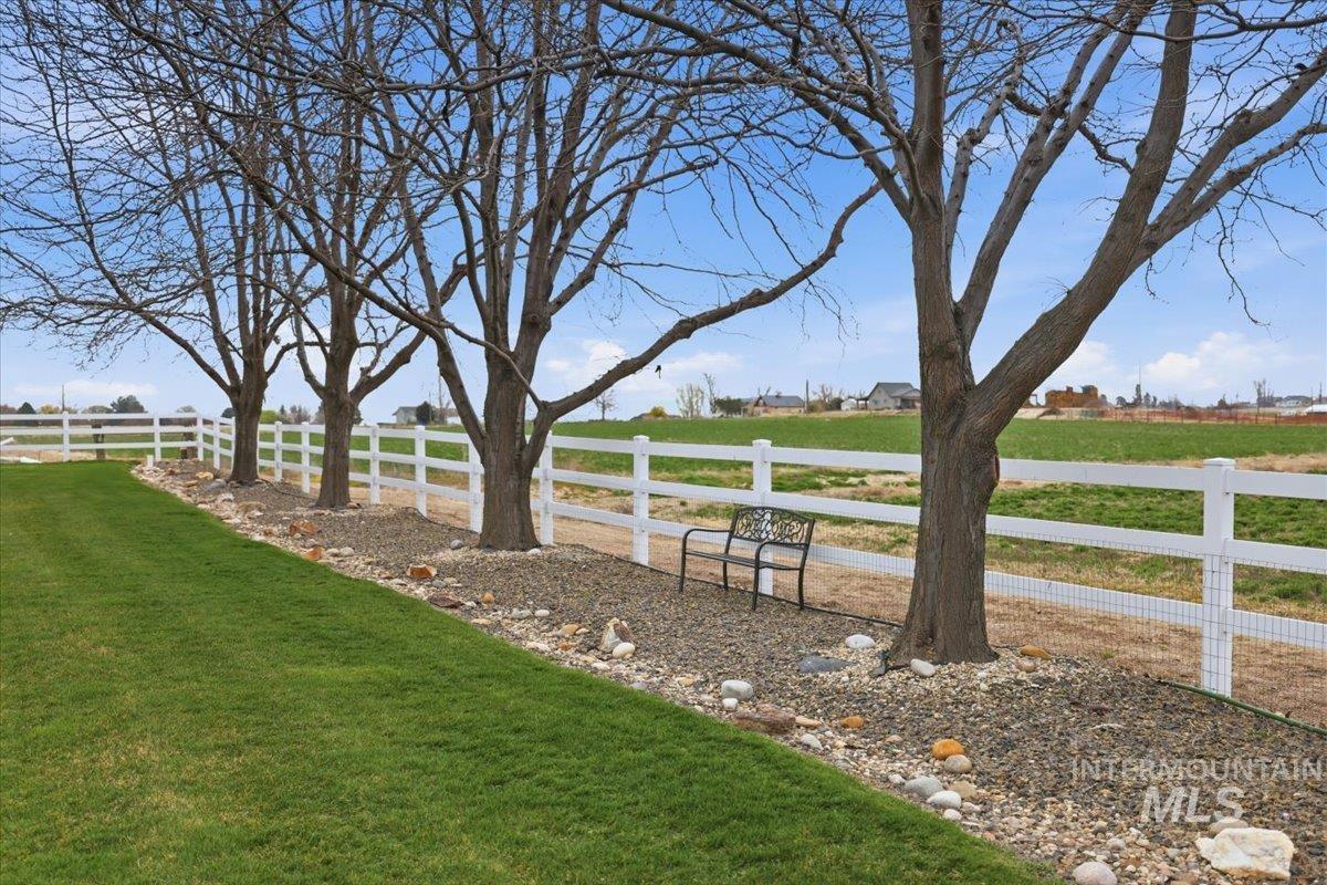 17421 Upper Pleasant Ridge Rd, Caldwell, Idaho 83607, 3 Bedrooms, 2.5 Bathrooms, Residential For Sale, Price $879,900, 98979216