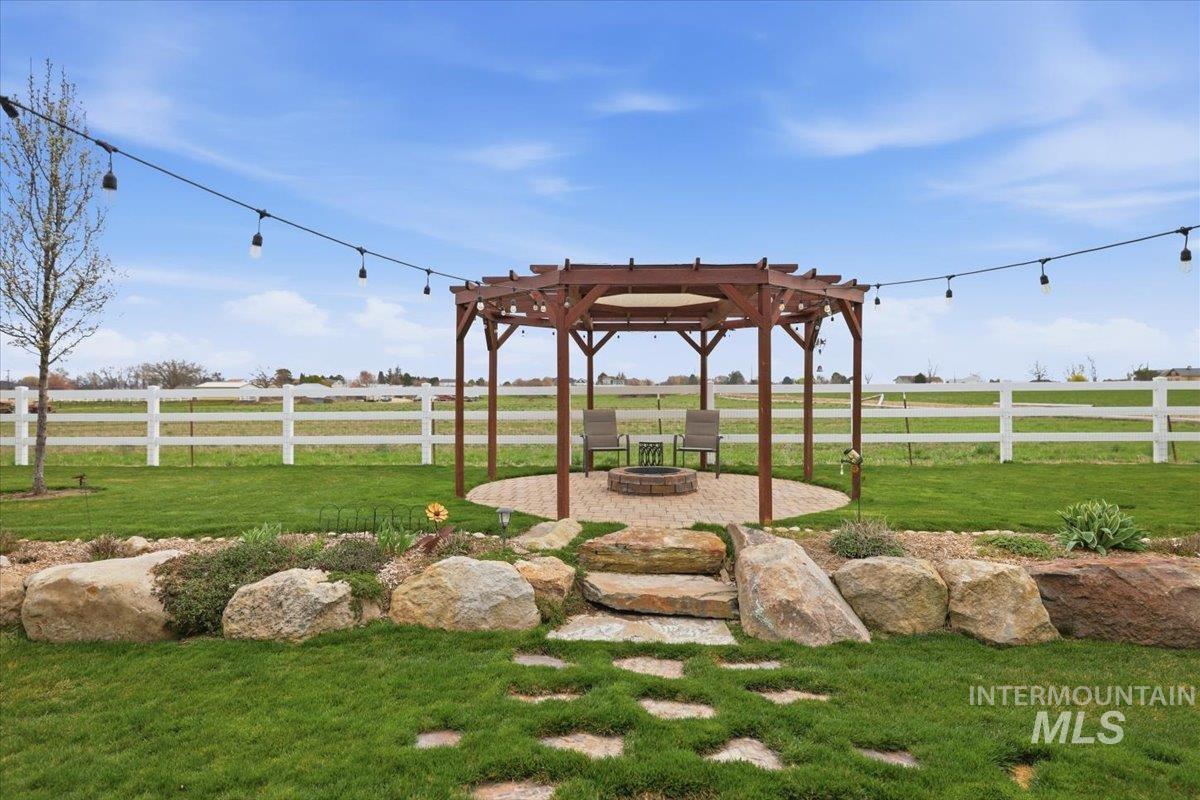 17421 Upper Pleasant Ridge Rd, Caldwell, Idaho 83607, 3 Bedrooms, 2.5 Bathrooms, Residential For Sale, Price $879,900, 98979216