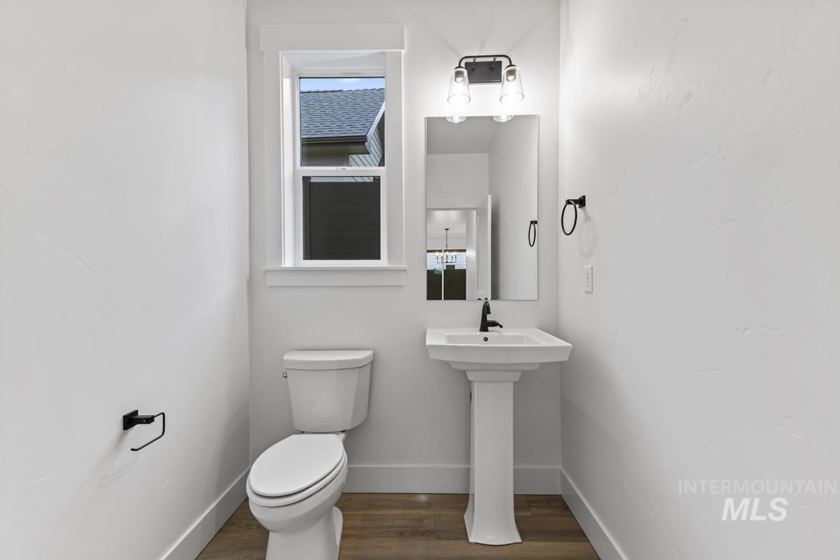 5957 W Domford Lane, Eagle, Idaho 83616, 3 Bedrooms, 2.5 Bathrooms, Residential For Sale, Price $624,900, 98979217