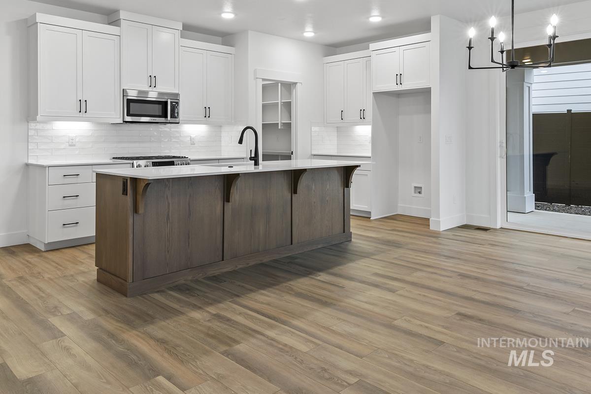 5957 W Domford Lane, Eagle, Idaho 83616, 3 Bedrooms, 2.5 Bathrooms, Residential For Sale, Price $624,900, 98979217