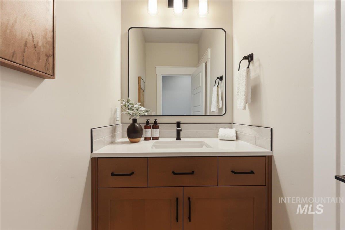 513 W Millstone St, Middleton, Idaho 83644, 3 Bedrooms, 2.5 Bathrooms, Residential For Sale, Price $579,900, 98979219