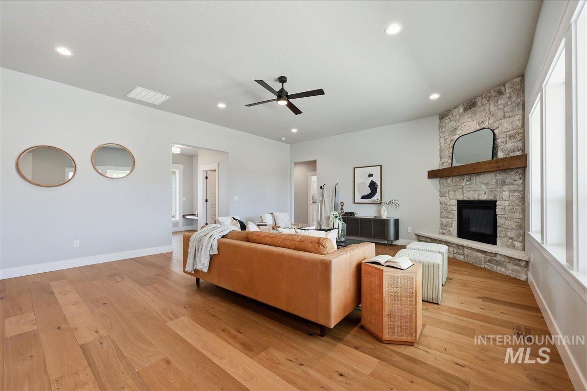 513 W Millstone St, Middleton, Idaho 83644, 3 Bedrooms, 2.5 Bathrooms, Residential For Sale, Price $579,900, 98979219