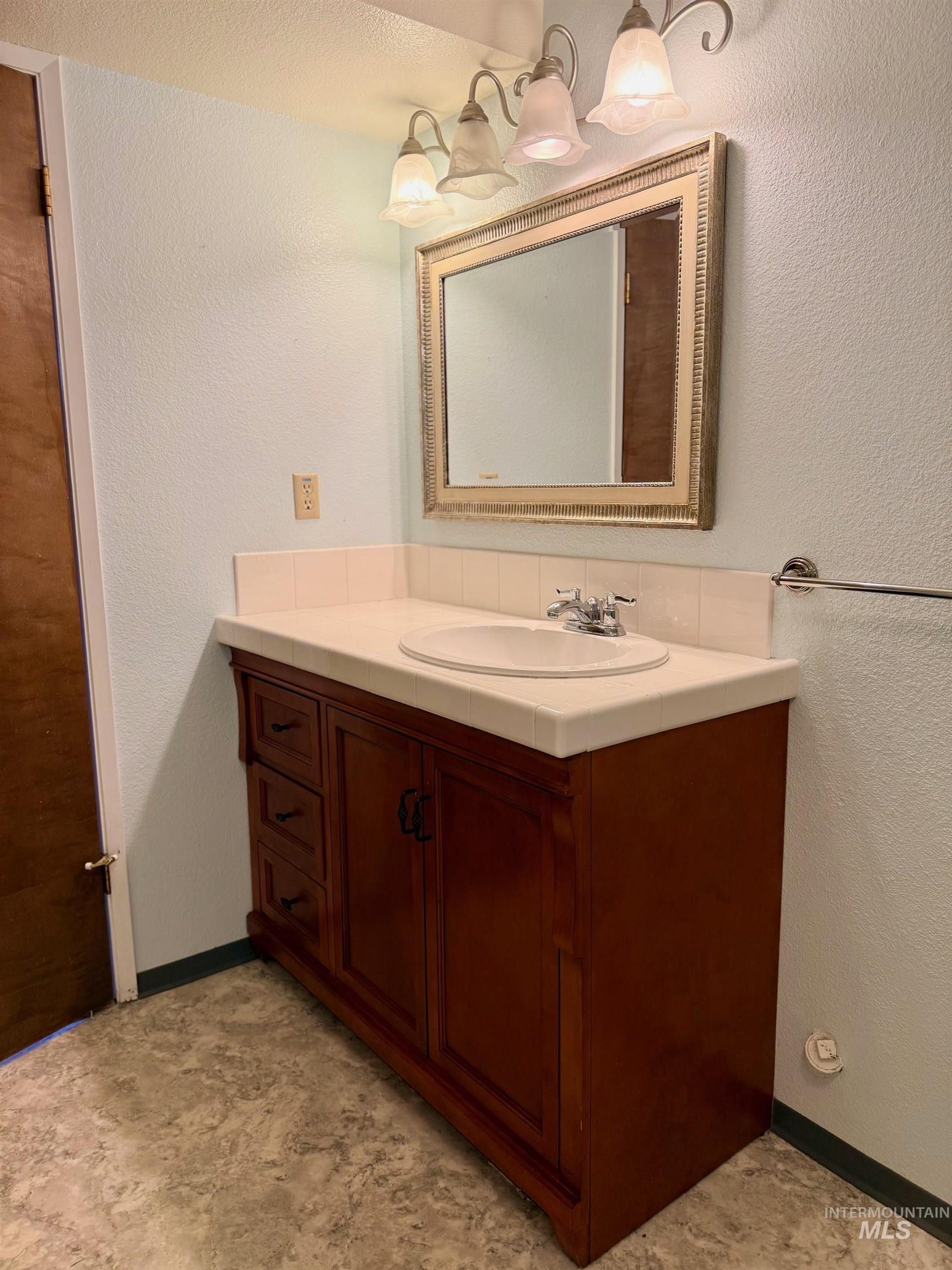 216 Shasta Cir, Orofino, Idaho 83544, 4 Bedrooms, 2 Bathrooms, Residential For Sale, Price $550,000, 98979220