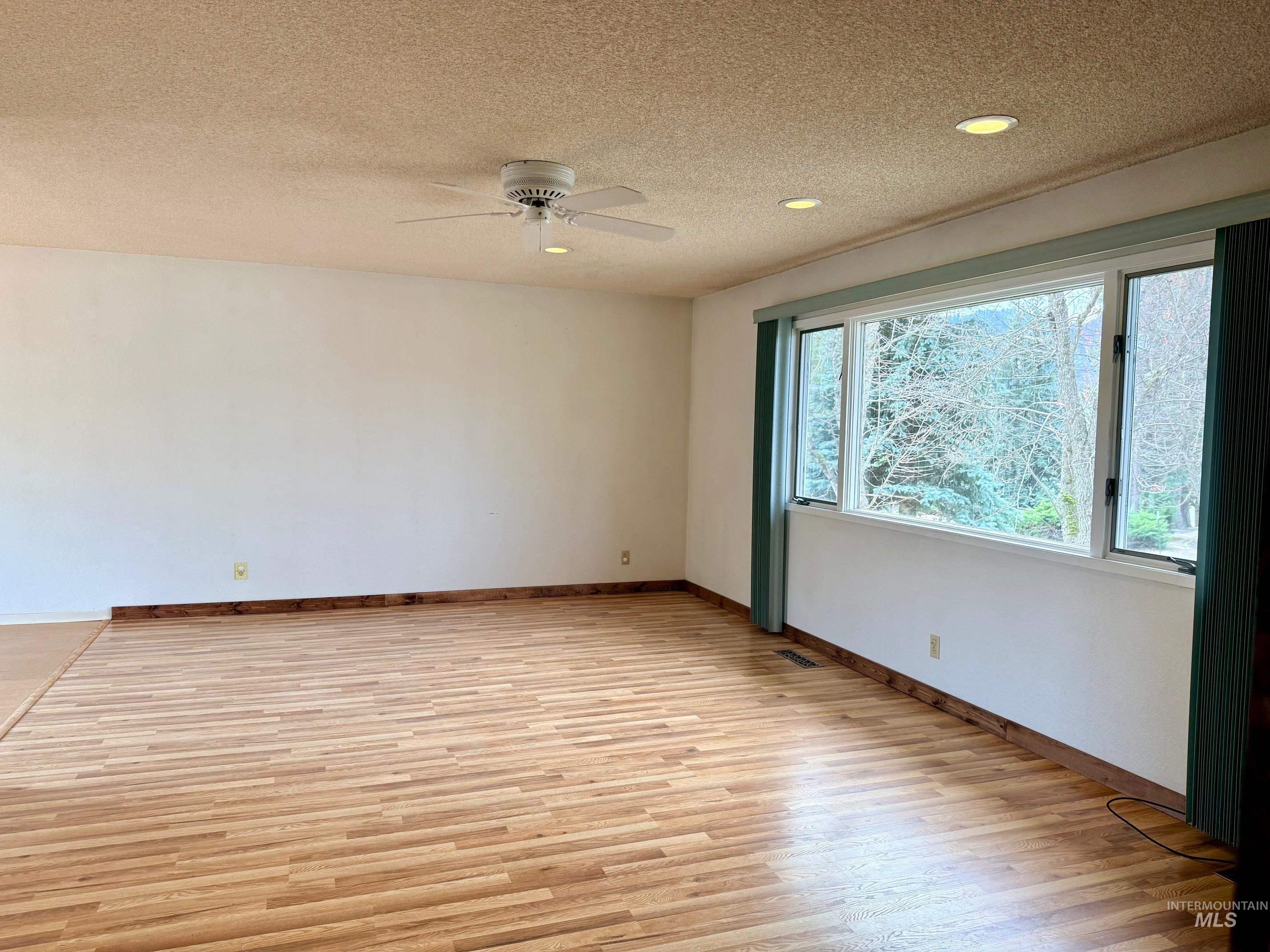 216 Shasta Cir, Orofino, Idaho 83544, 4 Bedrooms, 2 Bathrooms, Residential For Sale, Price $550,000, 98979220