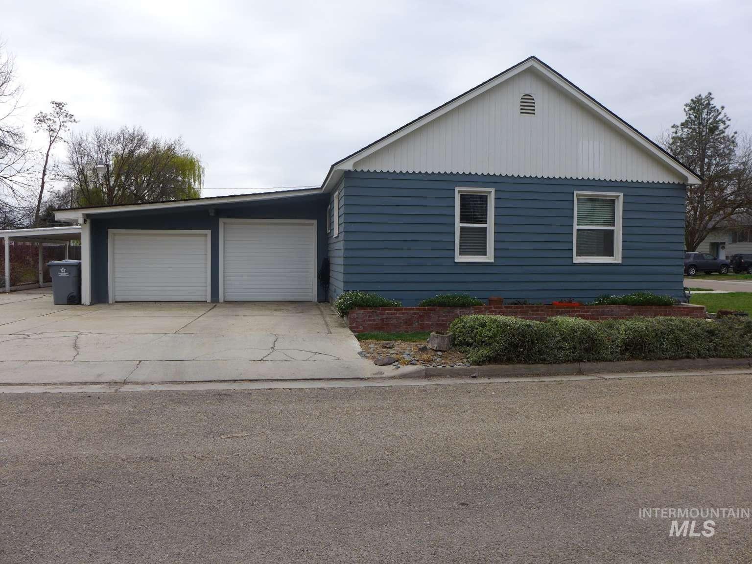 1224 N Michigan Ave, Caldwell, Idaho 83605, 2 Bedrooms, 1 Bathroom, Residential For Sale, Price $324,900, 98979221