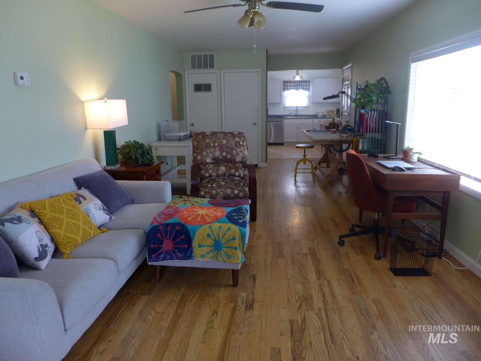 1224 N Michigan Ave, Caldwell, Idaho 83605, 2 Bedrooms, 1 Bathroom, Residential For Sale, Price $324,900, 98979221