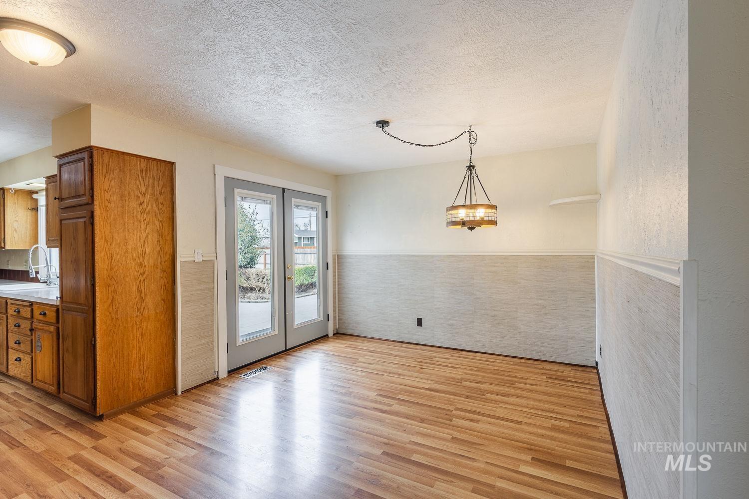 1102 E 1st, Emmett, Idaho 83617, 3 Bedrooms, 2.5 Bathrooms, Residential For Sale, Price $620,000, 98979222