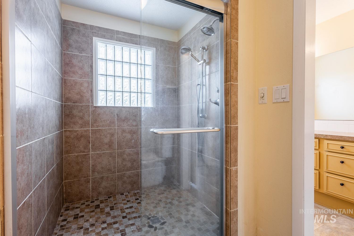 1102 E 1st, Emmett, Idaho 83617, 3 Bedrooms, 2.5 Bathrooms, Residential For Sale, Price $620,000, 98979222