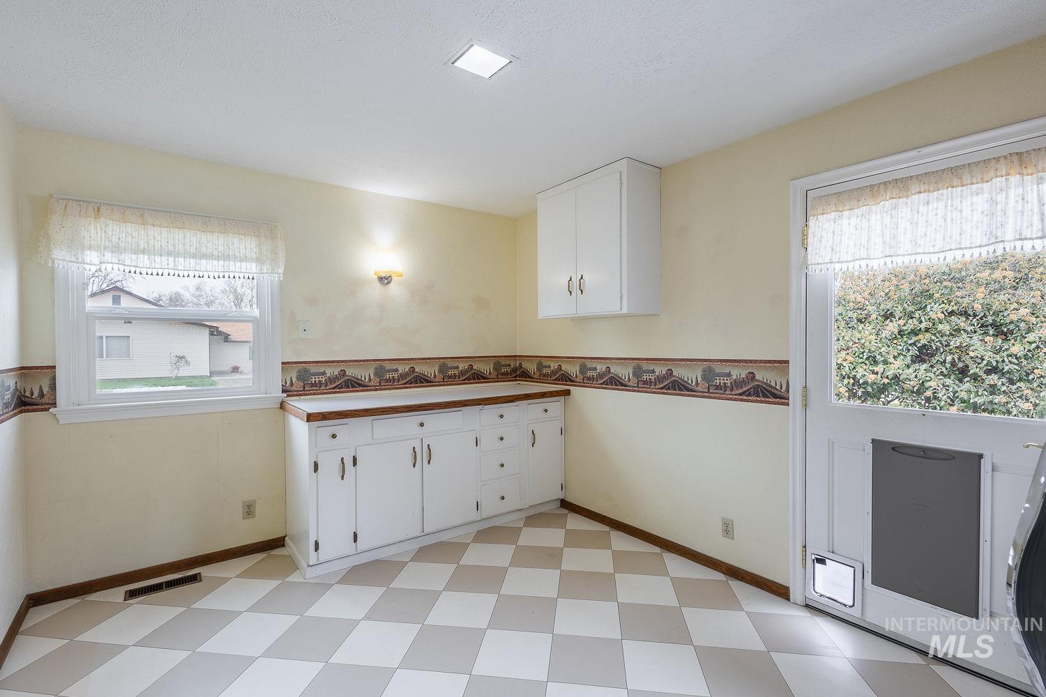 1102 E 1st, Emmett, Idaho 83617, 3 Bedrooms, 2.5 Bathrooms, Residential For Sale, Price $620,000, 98979222