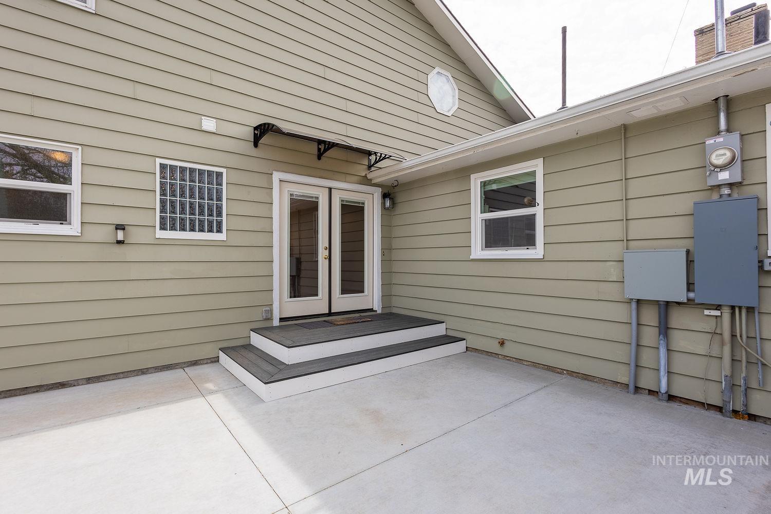 1102 E 1st, Emmett, Idaho 83617, 3 Bedrooms, 2.5 Bathrooms, Residential For Sale, Price $620,000, 98979222