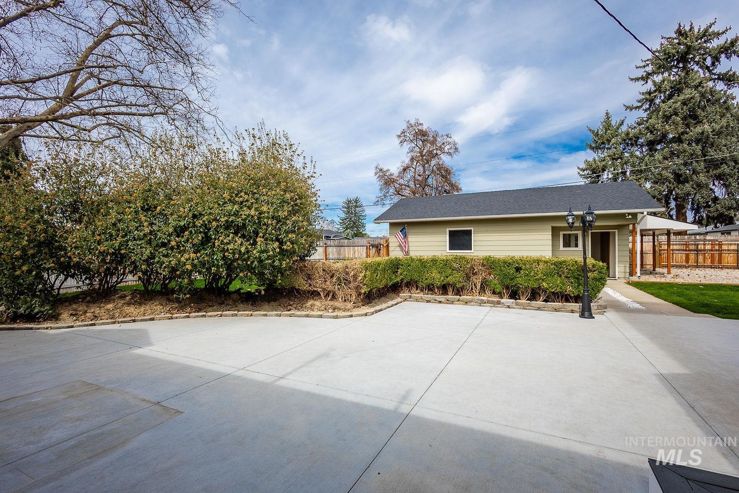 1102 E 1st, Emmett, Idaho 83617, 3 Bedrooms, 2.5 Bathrooms, Residential For Sale, Price $620,000, 98979222