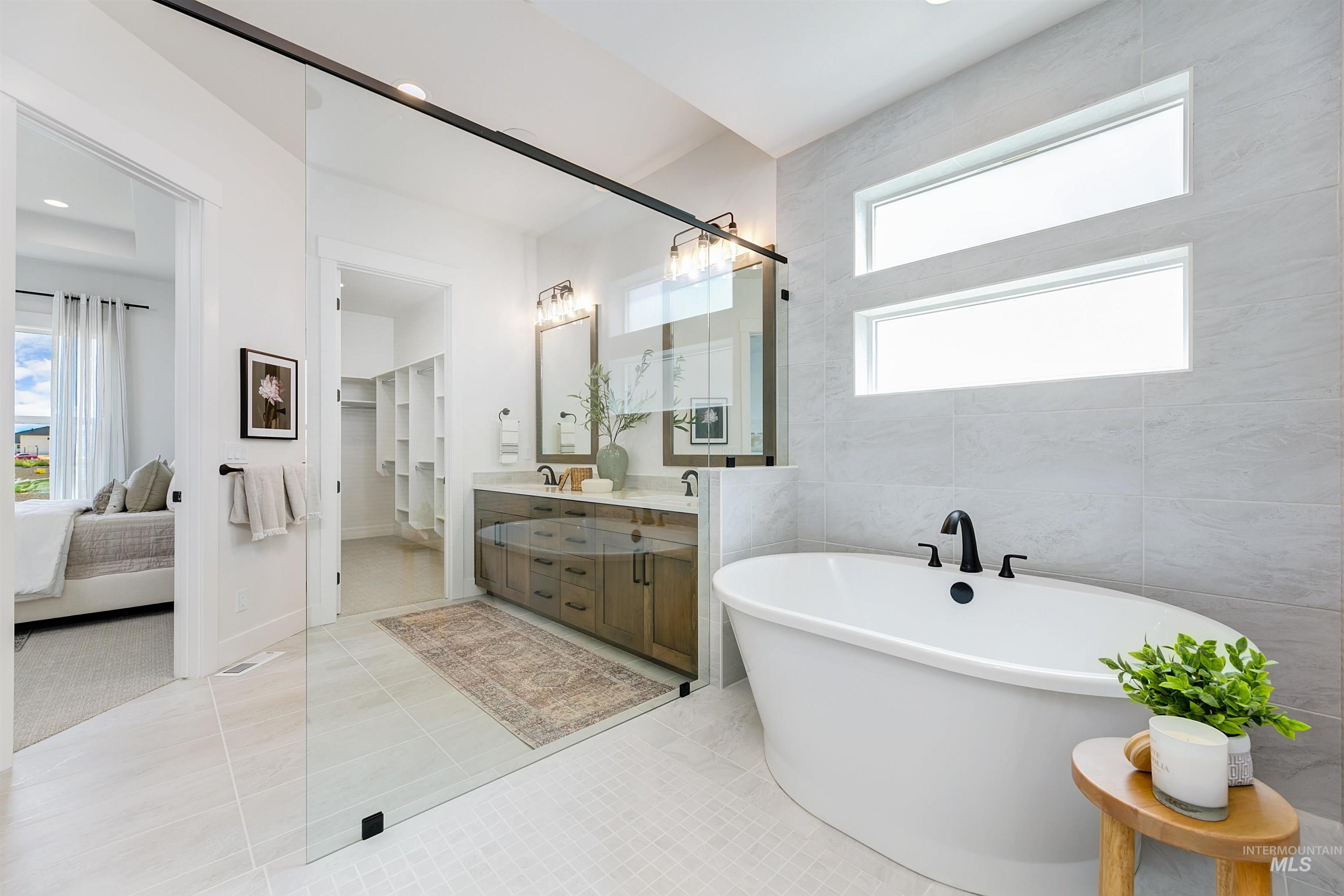 11468 S Saylis Pl, Kuna, Idaho 83634-0000, 4 Bedrooms, 3 Bathrooms, Residential For Sale, Price $999,900, 98979225