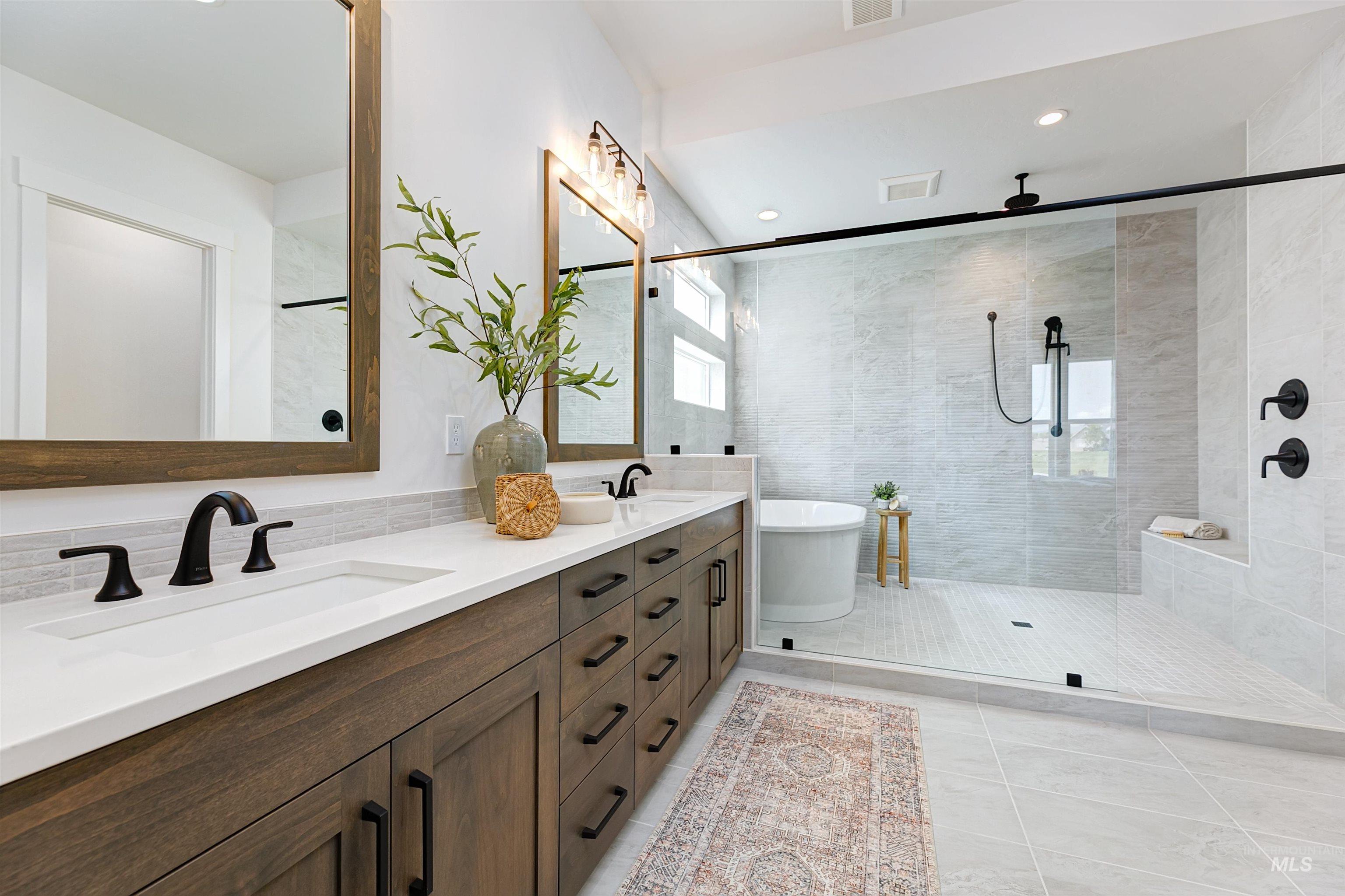 11468 S Saylis Pl, Kuna, Idaho 83634-0000, 4 Bedrooms, 3 Bathrooms, Residential For Sale, Price $999,900, 98979225