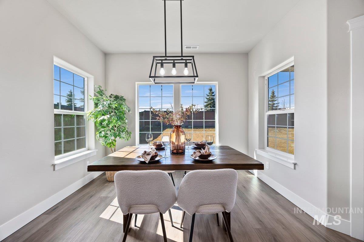 1583 Lagoon Lane, Twin Falls, Idaho 83301, 4 Bedrooms, 2.5 Bathrooms, Residential For Sale, Price $544,900, 98979226