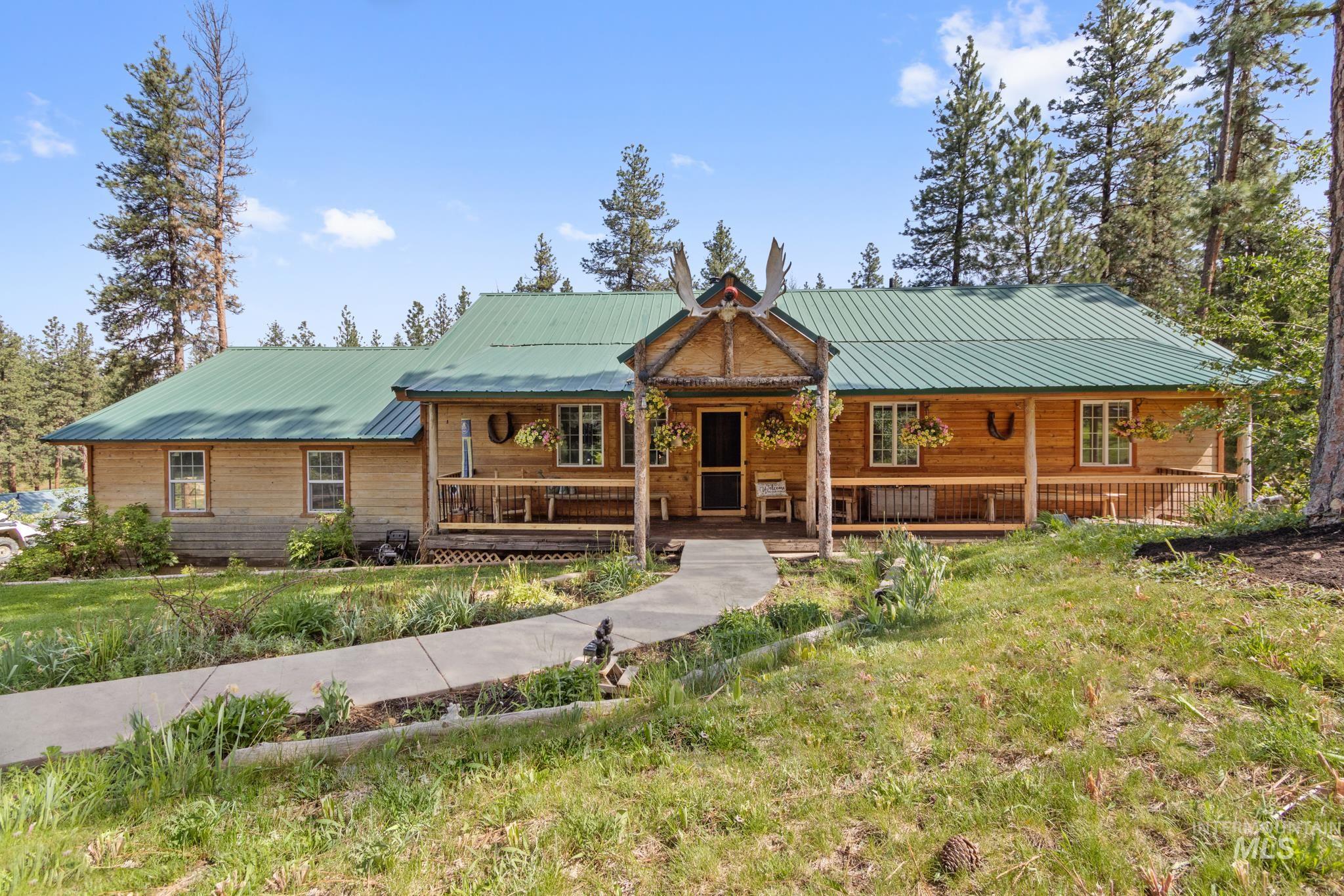 12 Deer Drive, Idaho City, Idaho 83631, 4 Bedrooms, 2 Bathrooms, Residential For Sale, Price $599,000, 98979227