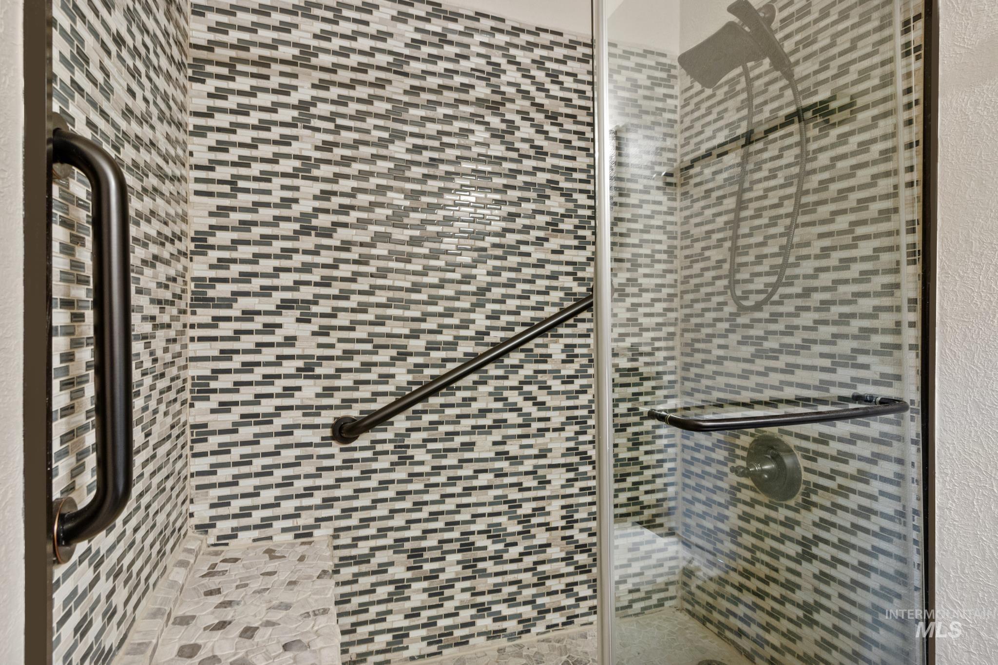 12 Deer Drive, Idaho City, Idaho 83631, 4 Bedrooms, 2 Bathrooms, Residential For Sale, Price $599,000, 98979227