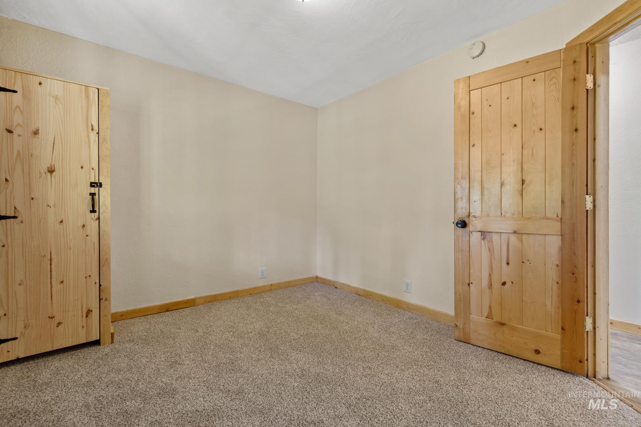 12 Deer Drive, Idaho City, Idaho 83631, 4 Bedrooms, 2 Bathrooms, Residential For Sale, Price $599,000, 98979227