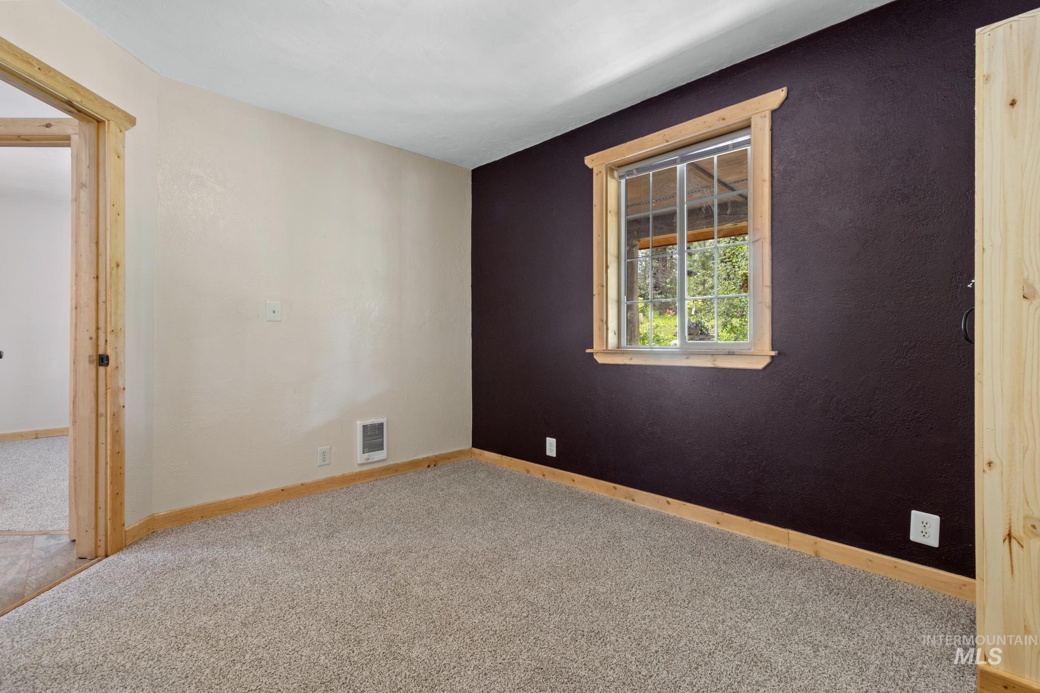 12 Deer Drive, Idaho City, Idaho 83631, 4 Bedrooms, 2 Bathrooms, Residential For Sale, Price $599,000, 98979227