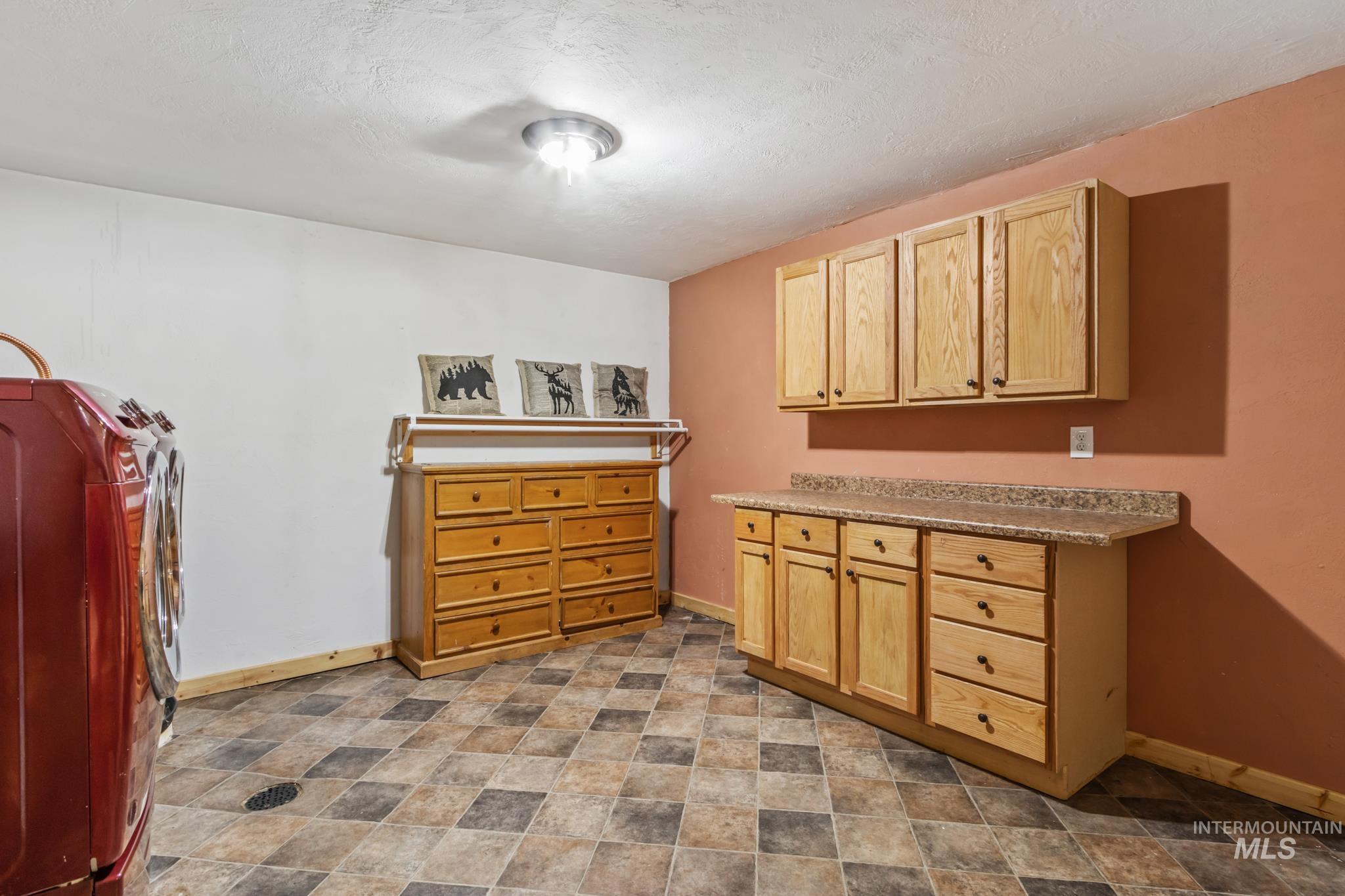 12 Deer Drive, Idaho City, Idaho 83631, 4 Bedrooms, 2 Bathrooms, Residential For Sale, Price $599,000, 98979227