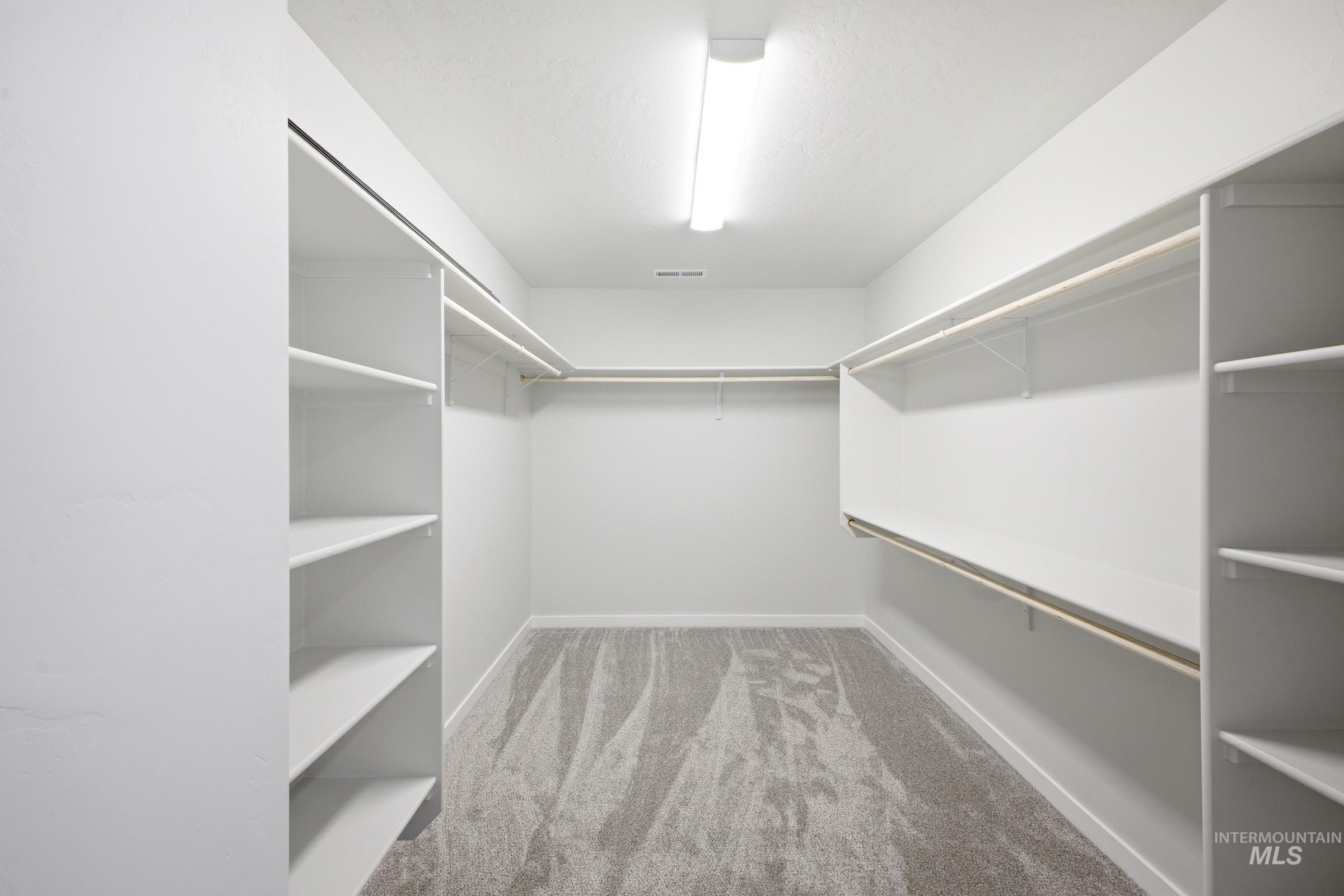 6611 W Redwood Creek Dr, Meridian, Idaho 83646, 4 Bedrooms, 2.5 Bathrooms, Residential For Sale, Price $559,990, 98979229