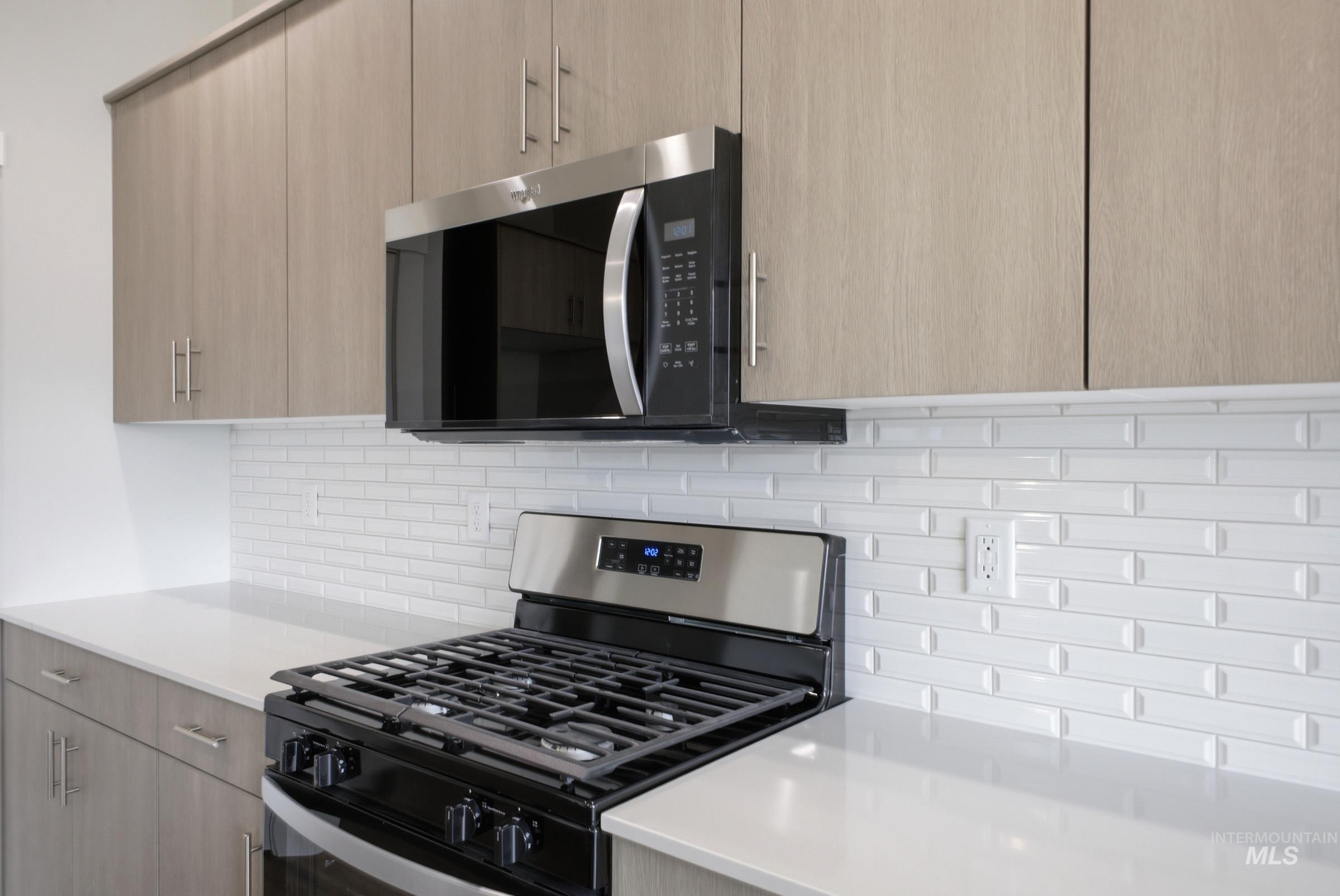 6611 W Redwood Creek Dr, Meridian, Idaho 83646, 4 Bedrooms, 2.5 Bathrooms, Residential For Sale, Price $559,990, 98979229