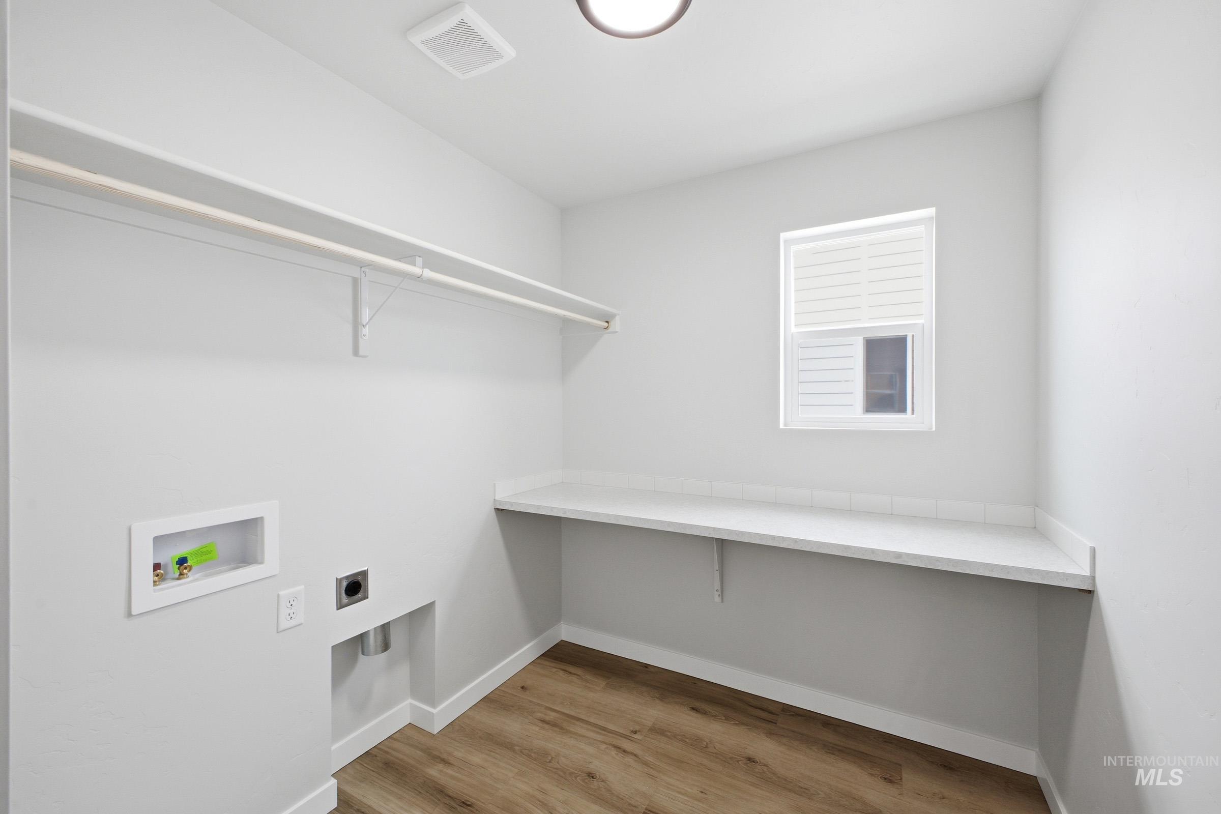 6593 W Redwood Creek Dr, Meridian, Idaho 83646, 3 Bedrooms, 2.5 Bathrooms, Residential For Sale, Price $459,990, 98979232