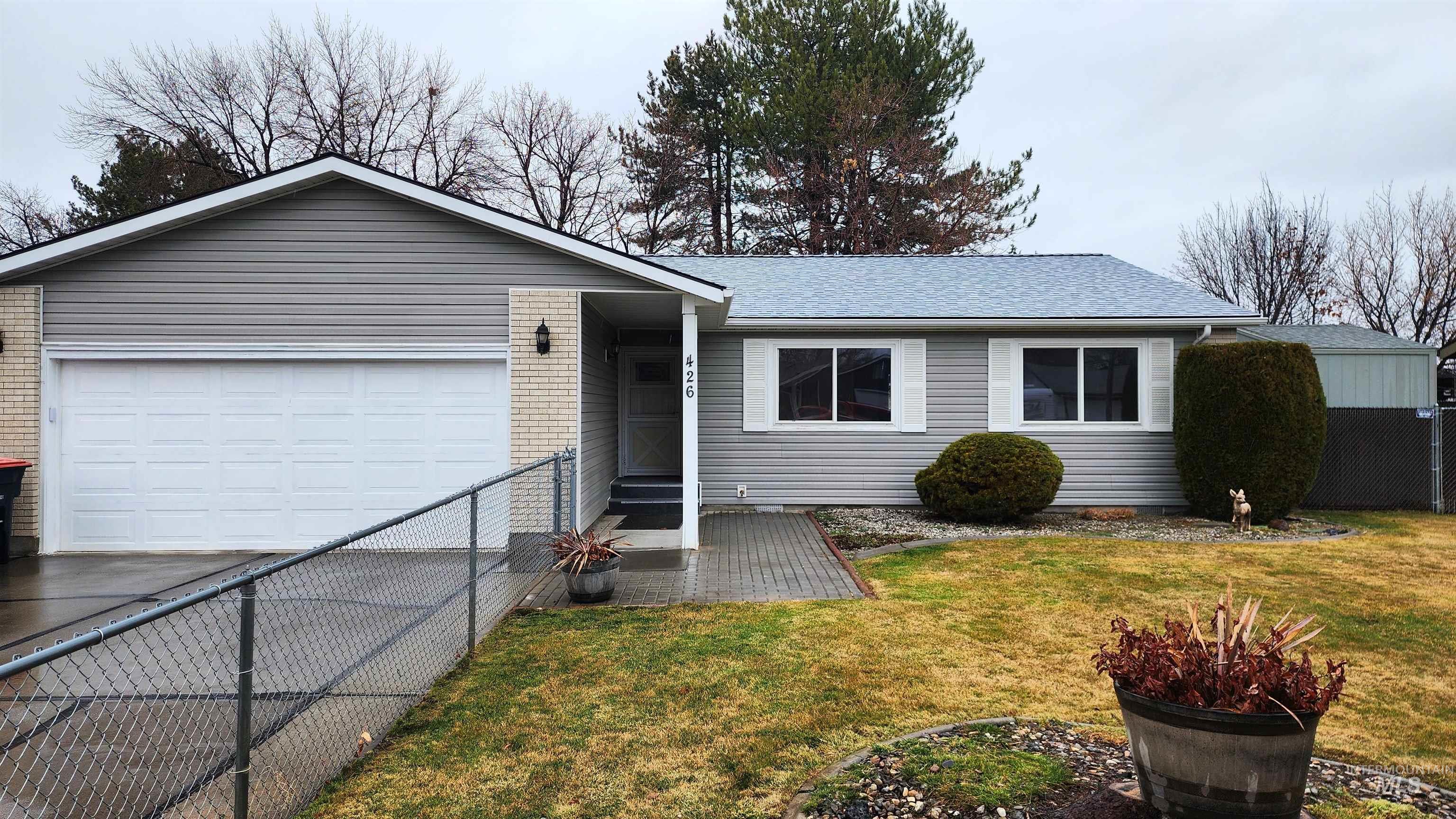 426 Ridgeway Drive, Twin Falls, Idaho 83301, 3 Bedrooms, 2 Bathrooms, Residential For Sale, Price $350,000, 98979233