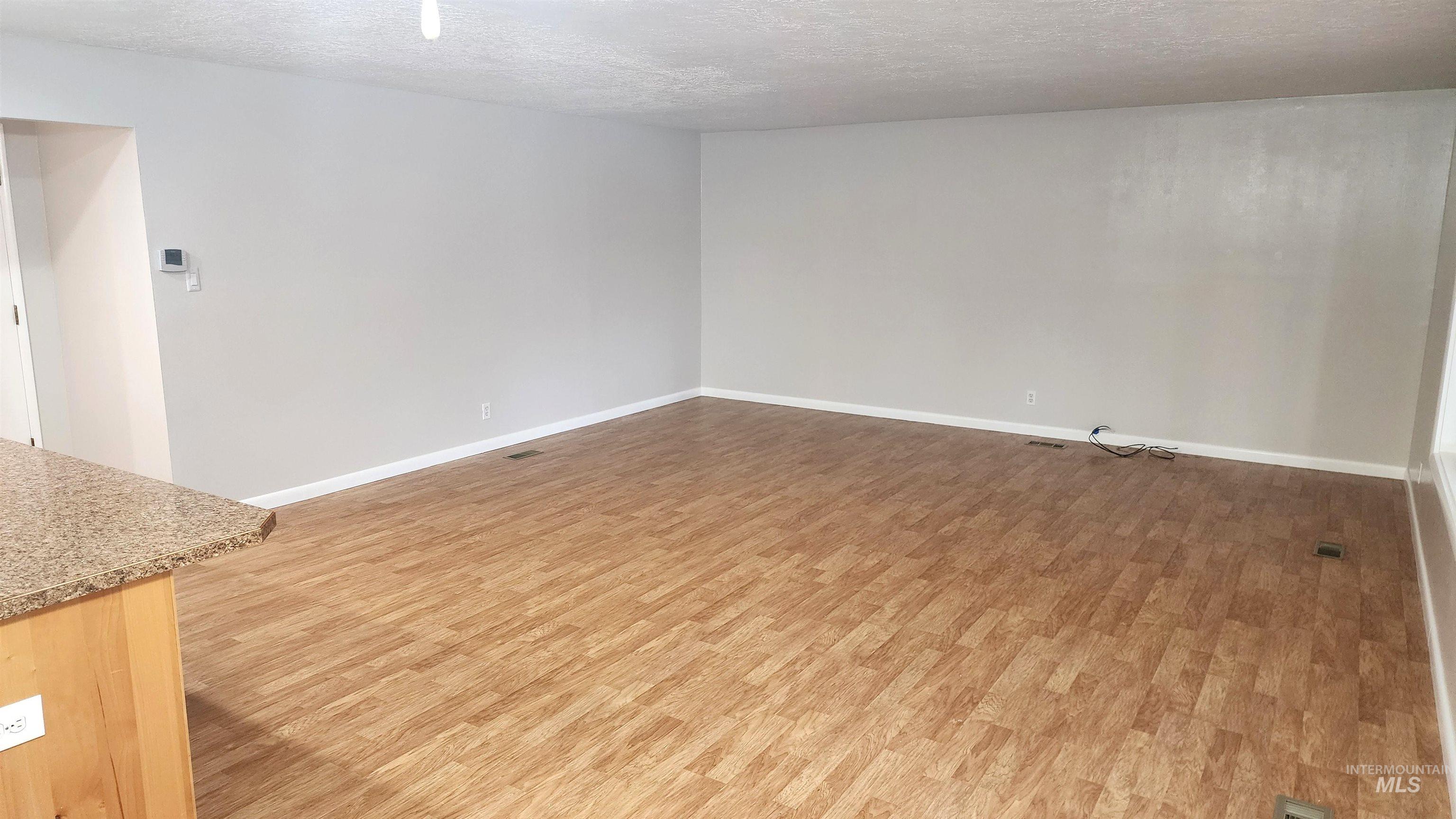 426 Ridgeway Drive, Twin Falls, Idaho 83301, 3 Bedrooms, 2 Bathrooms, Residential For Sale, Price $350,000, 98979233