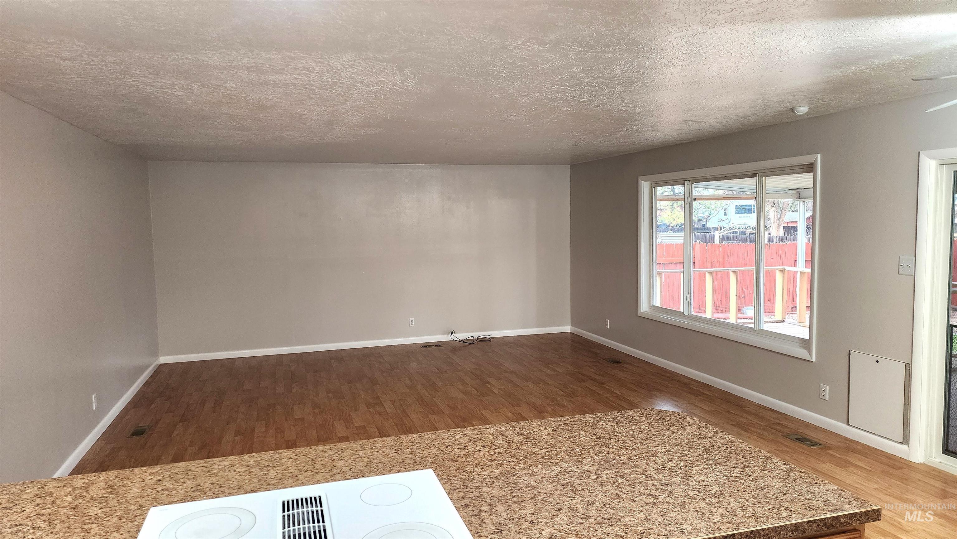 426 Ridgeway Drive, Twin Falls, Idaho 83301, 3 Bedrooms, 2 Bathrooms, Residential For Sale, Price $350,000, 98979233