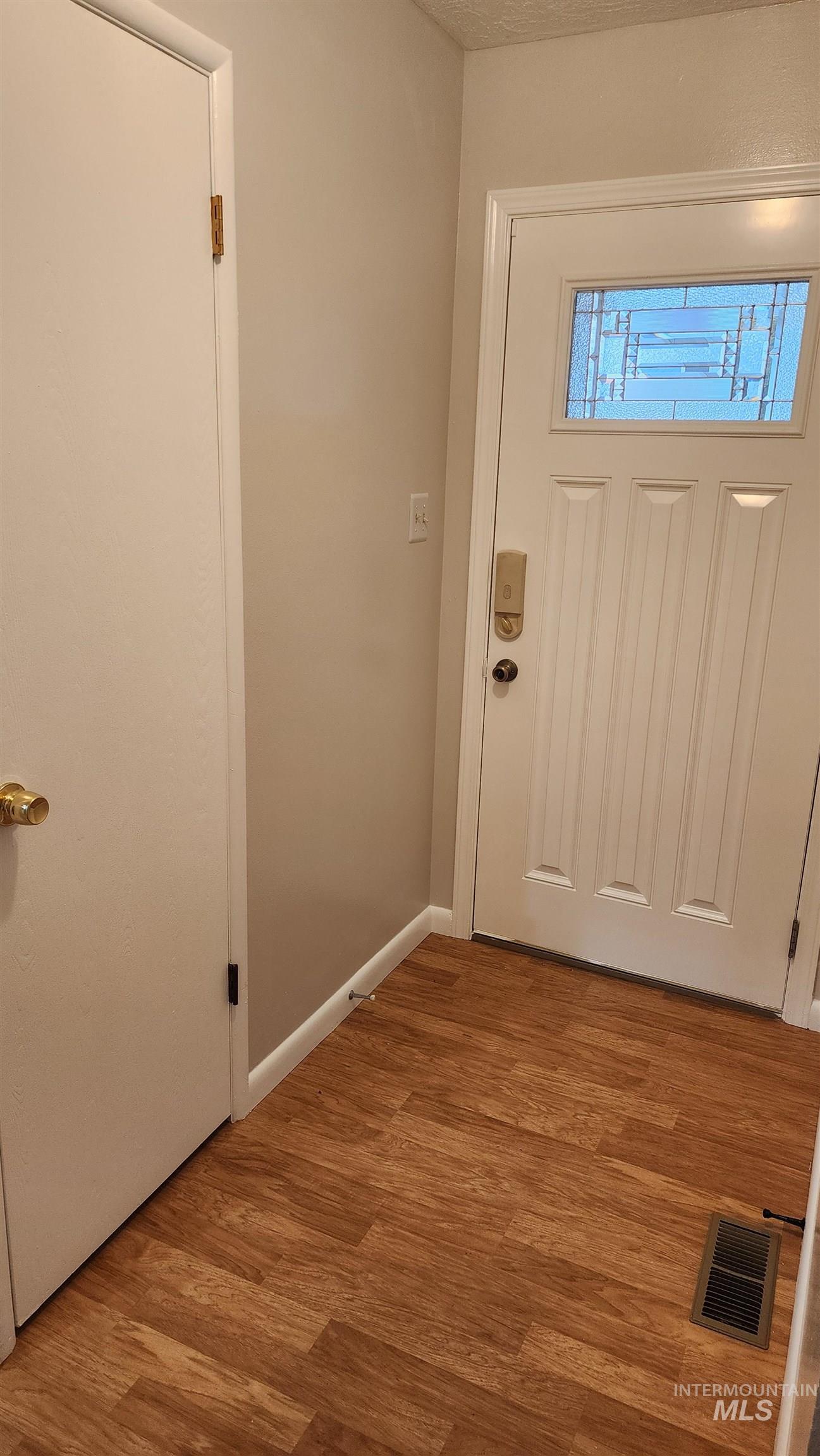 426 Ridgeway Drive, Twin Falls, Idaho 83301, 3 Bedrooms, 2 Bathrooms, Residential For Sale, Price $350,000, 98979233