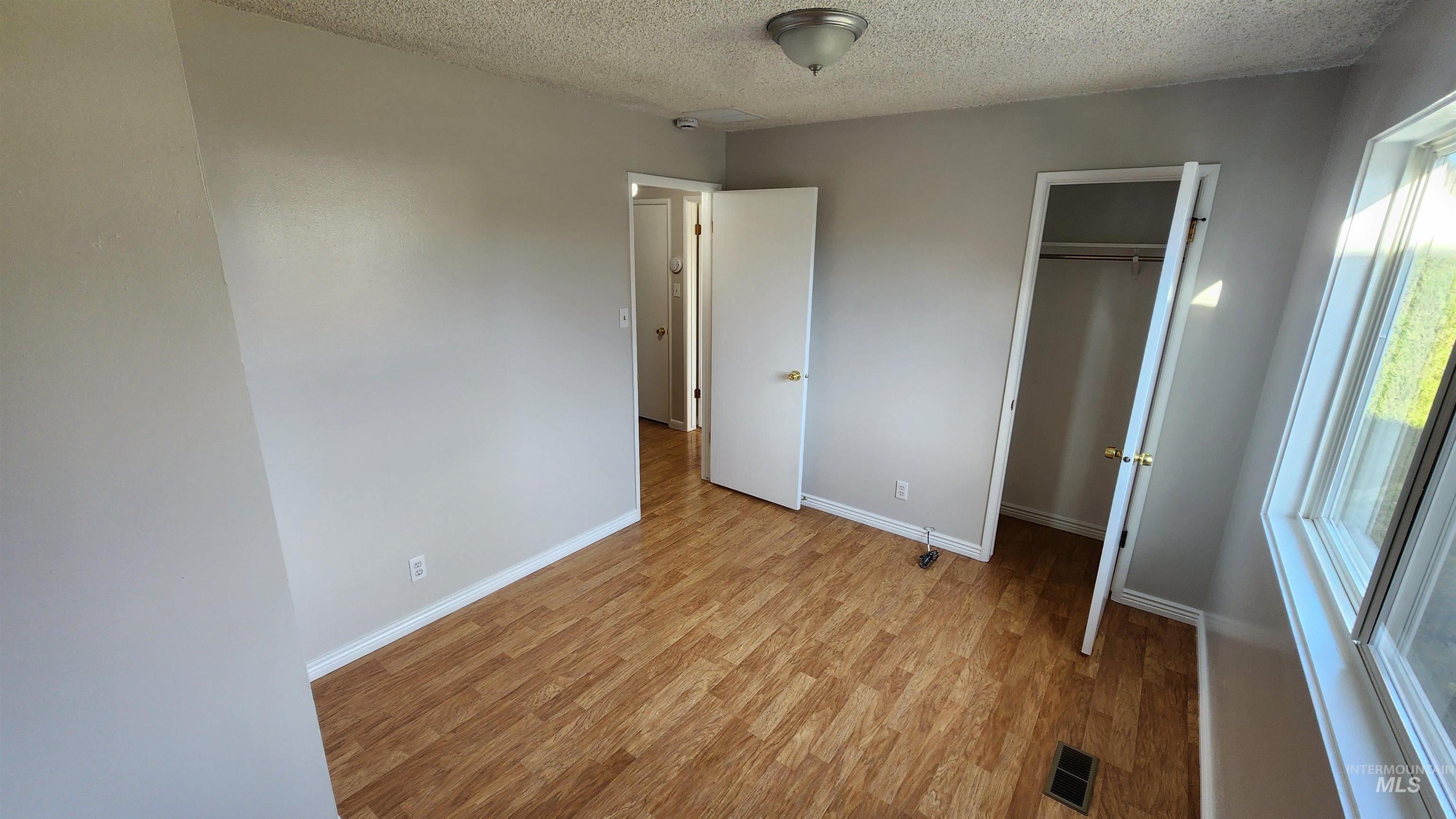 426 Ridgeway Drive, Twin Falls, Idaho 83301, 3 Bedrooms, 2 Bathrooms, Residential For Sale, Price $350,000, 98979233