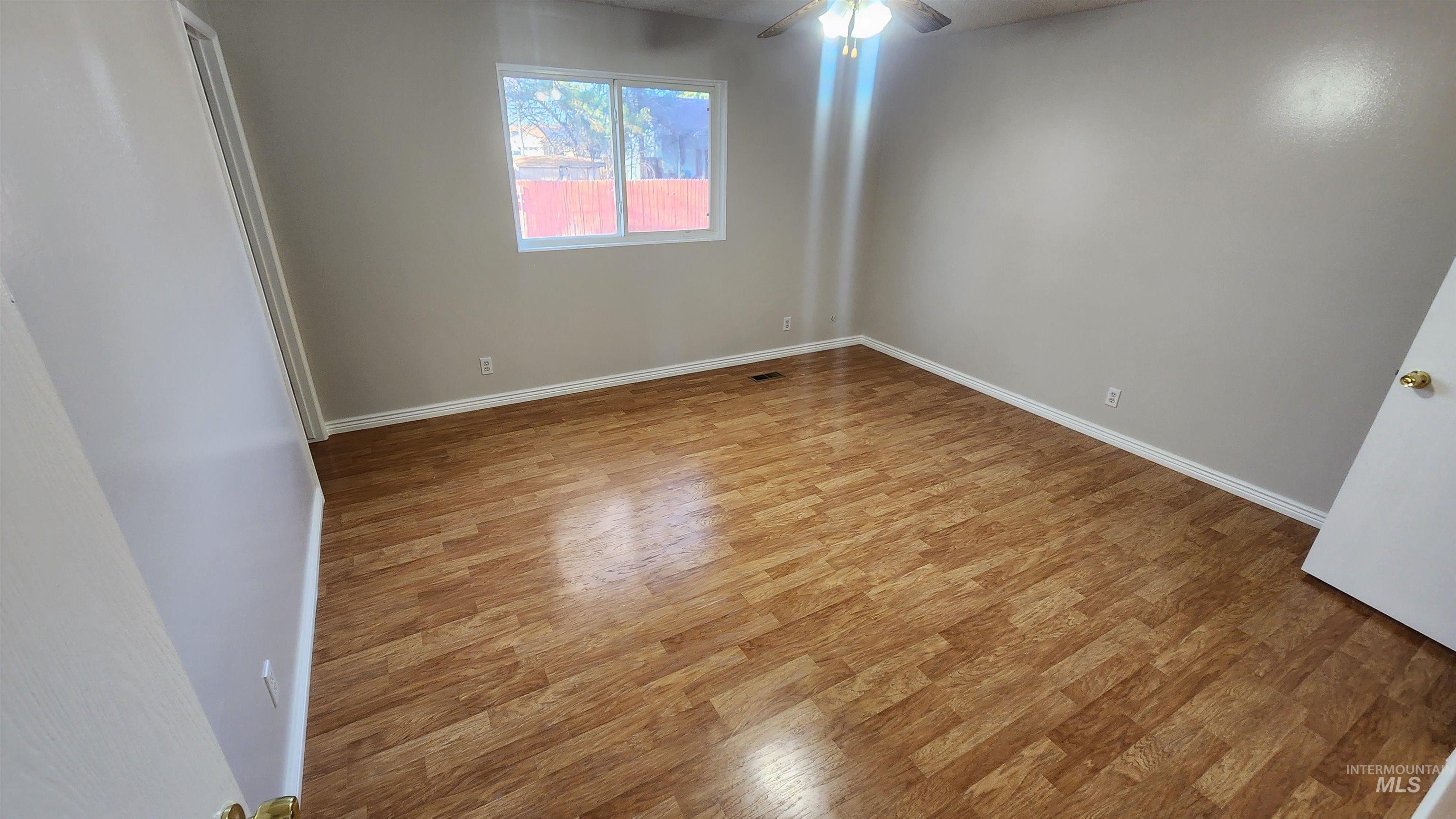 426 Ridgeway Drive, Twin Falls, Idaho 83301, 3 Bedrooms, 2 Bathrooms, Residential For Sale, Price $350,000, 98979233