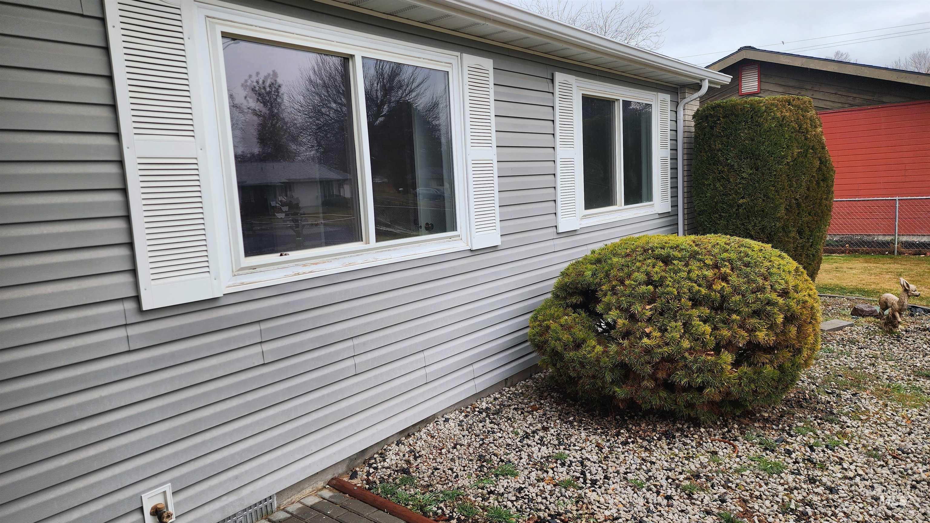 426 Ridgeway Drive, Twin Falls, Idaho 83301, 3 Bedrooms, 2 Bathrooms, Residential For Sale, Price $350,000, 98979233