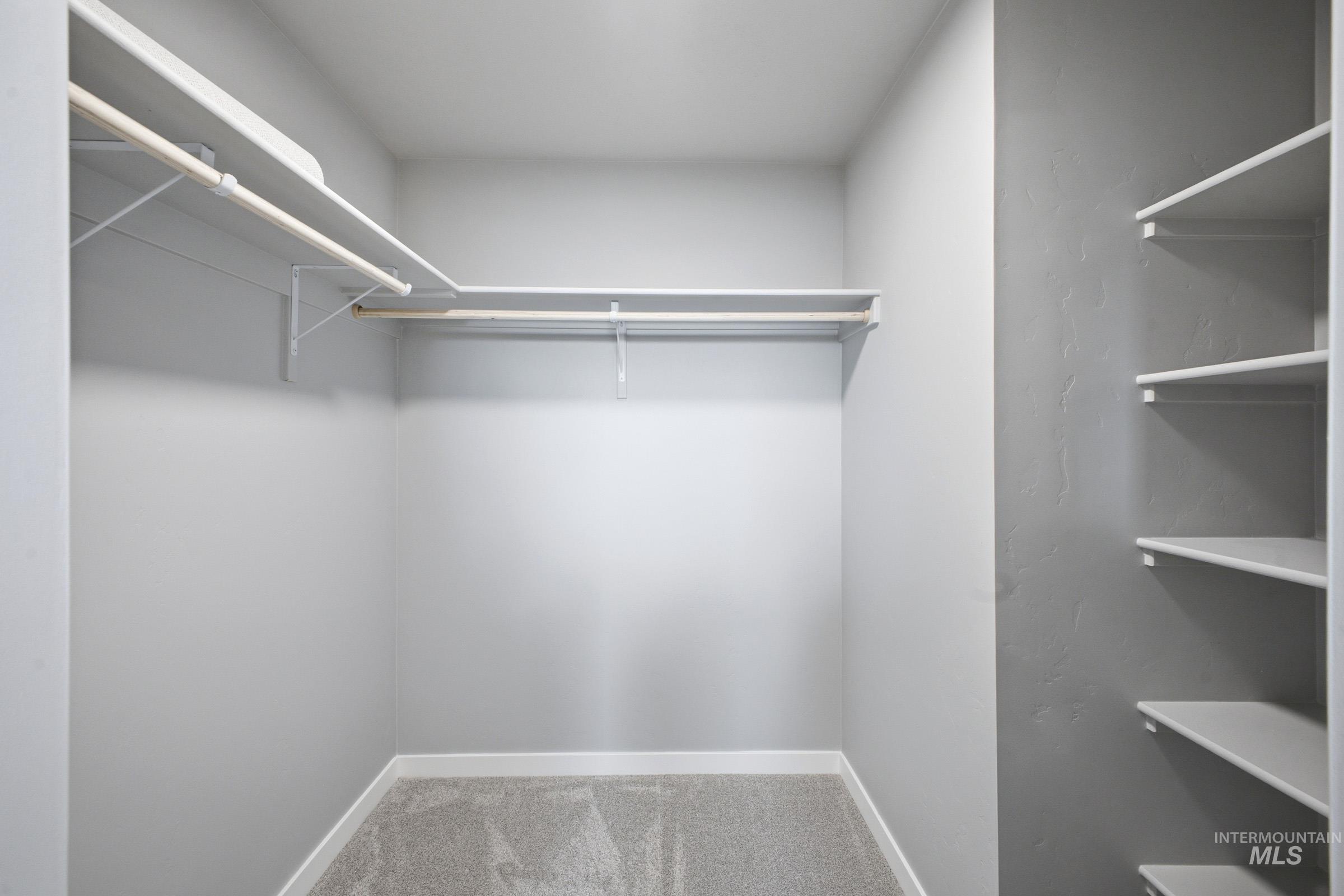 6686 W Redwood Creek Dr, Meridian, Idaho 83646, 3 Bedrooms, 2.5 Bathrooms, Residential For Sale, Price $440,990, 98979234