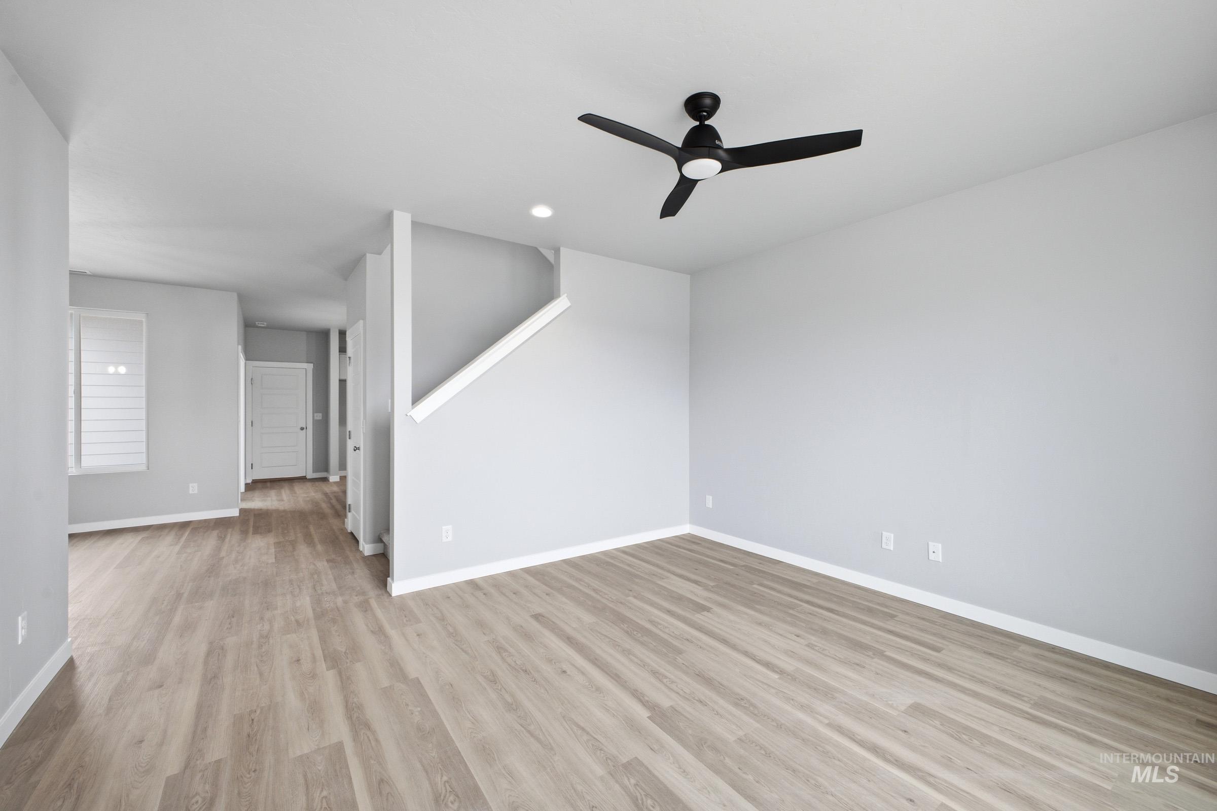 6686 W Redwood Creek Dr, Meridian, Idaho 83646, 3 Bedrooms, 2.5 Bathrooms, Residential For Sale, Price $440,990, 98979234