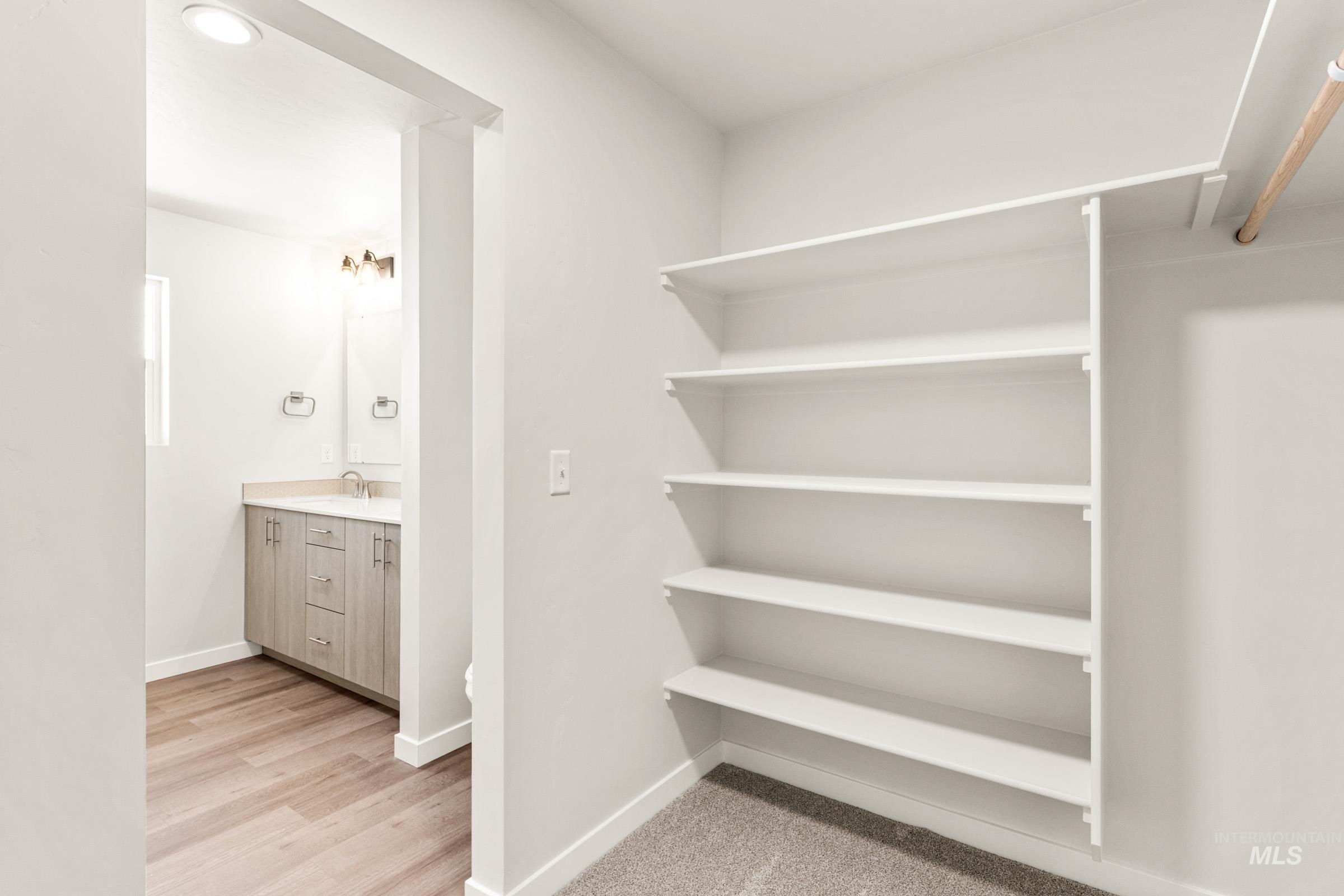 6714 W Redwood Creek Dr, Meridian, Idaho 83646, 3 Bedrooms, 2.5 Bathrooms, Residential For Sale, Price $474,990, 98979236