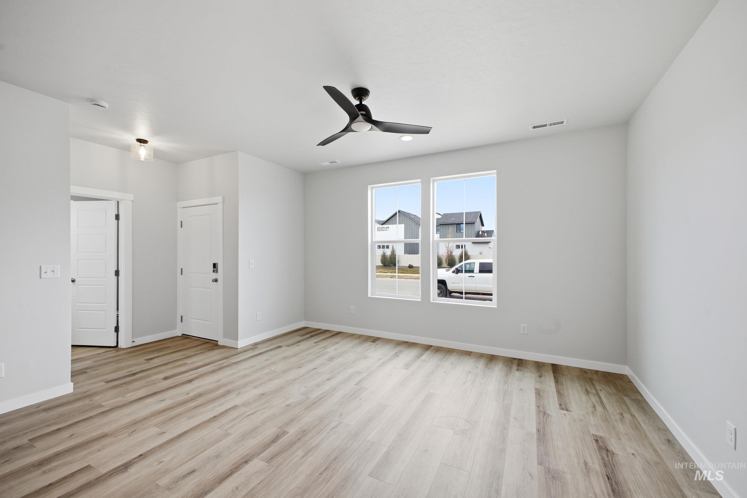 6771 W Fairy Falls Dr, Meridian, Idaho 83646, 3 Bedrooms, 2.5 Bathrooms, Residential For Sale, Price $439,990, 98979237