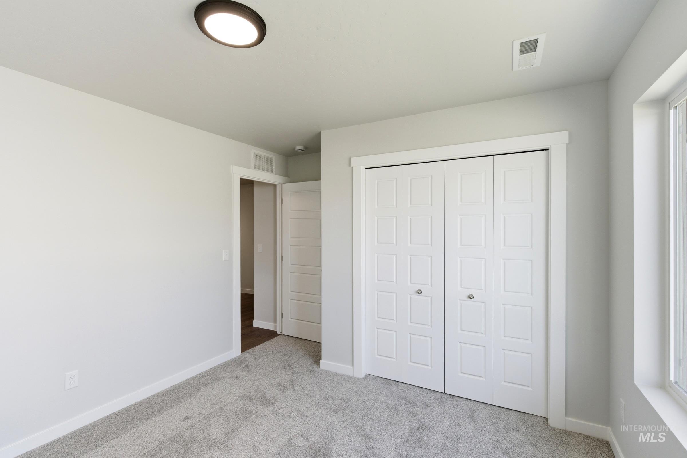 6543 W Plateau Creek Dr, Meridian, Idaho 83646, 4 Bedrooms, 2 Bathrooms, Residential For Sale, Price $473,990,MLS 98979239