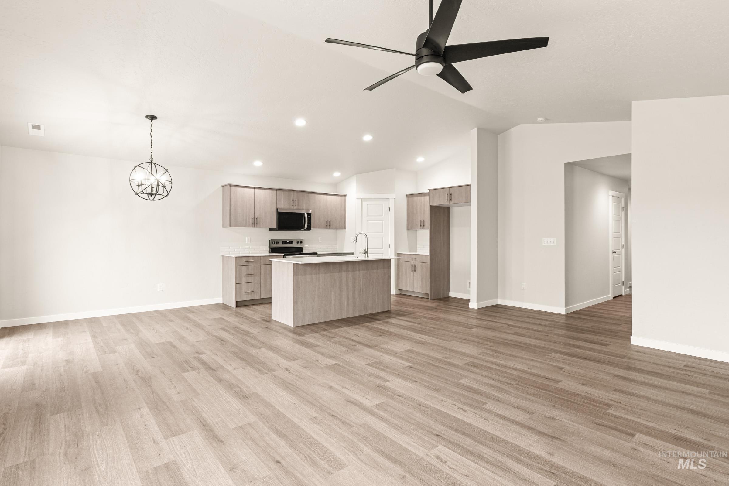 8226 E Cool River Lp, Nampa, Idaho 83687, 3 Bedrooms, 2 Bathrooms, Residential For Sale, Price $439,990, 98979241