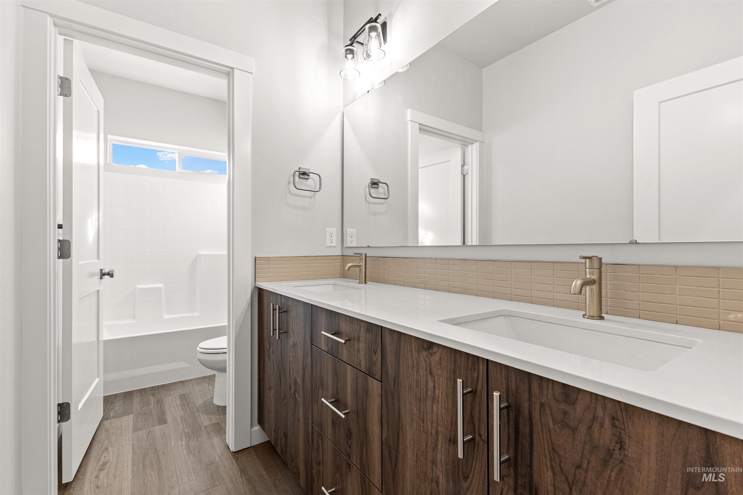 17706 N Hugh Glass Way, Nampa, Idaho 83687, 5 Bedrooms, 4.5 Bathrooms, Residential For Sale, Price $799,990, 98979243