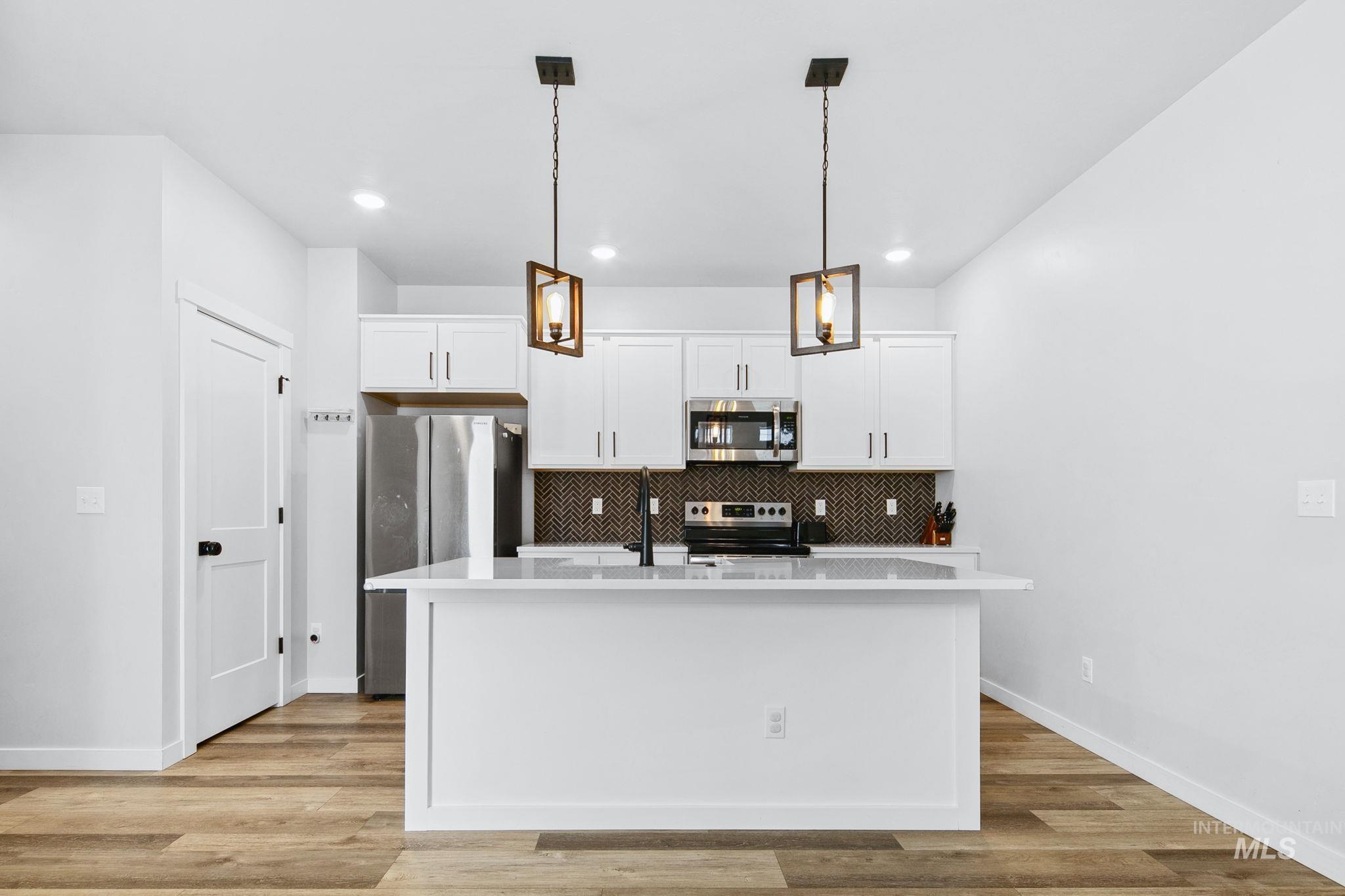 298 S Fritts Ave, Meridian, Idaho 83642, 3 Bedrooms, 2.5 Bathrooms, Residential For Sale, Price $415,000, 98979245