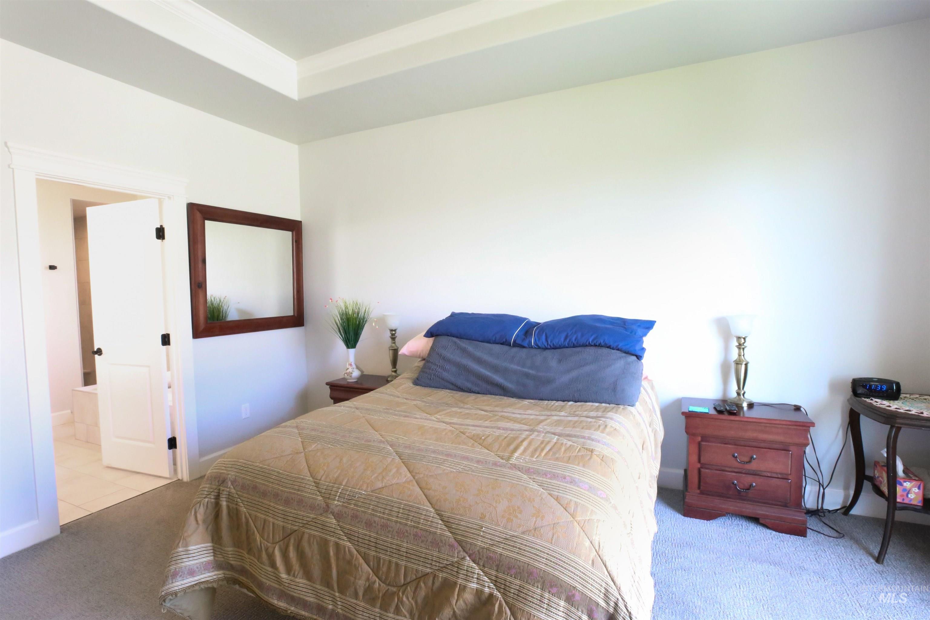 3824 W Lesina Dr., Meridian, Idaho 83646, 3 Bedrooms, 2 Bathrooms, Residential For Sale, Price $674,900, 98979246