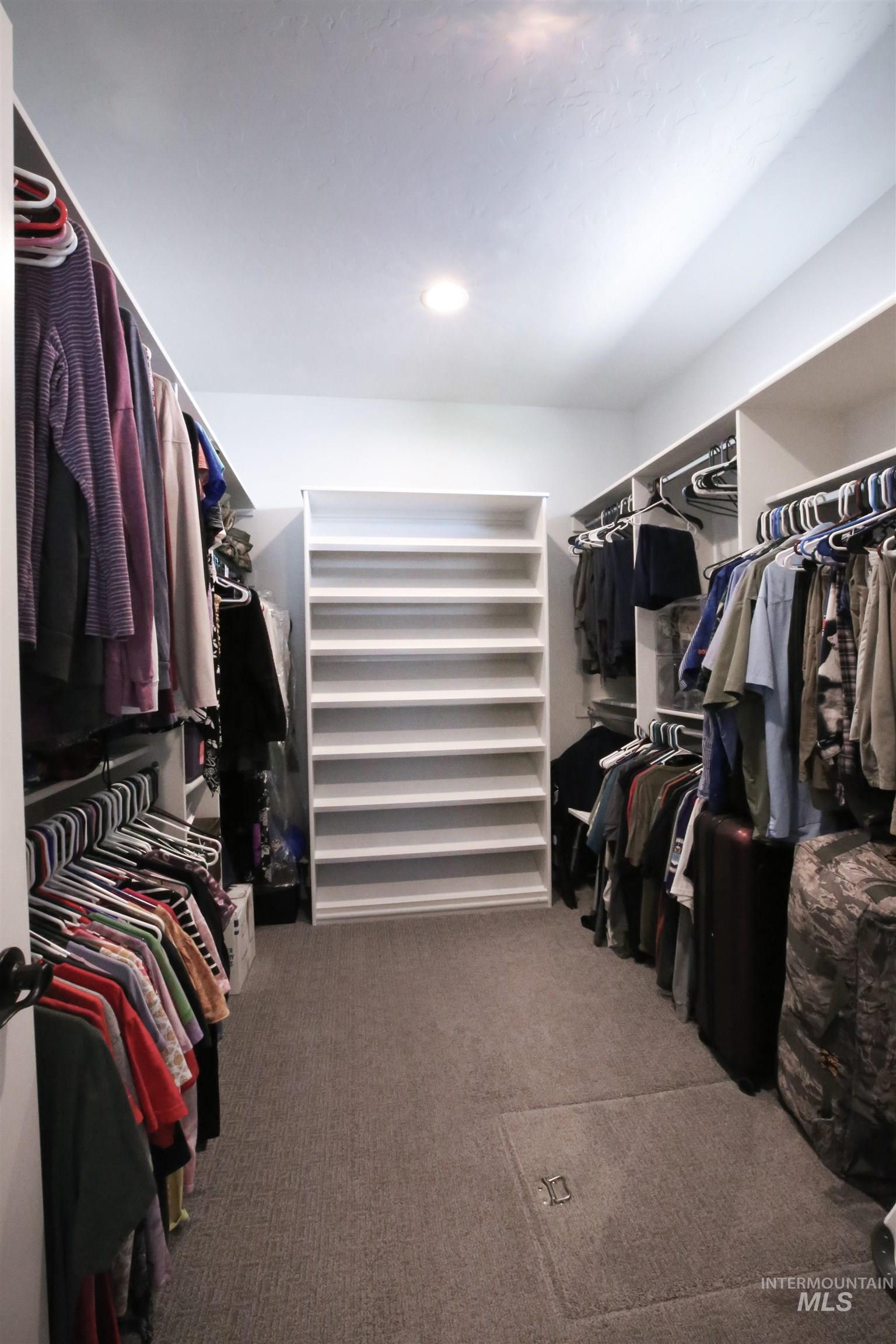 3824 W Lesina Dr., Meridian, Idaho 83646, 3 Bedrooms, 2 Bathrooms, Residential For Sale, Price $674,900, 98979246