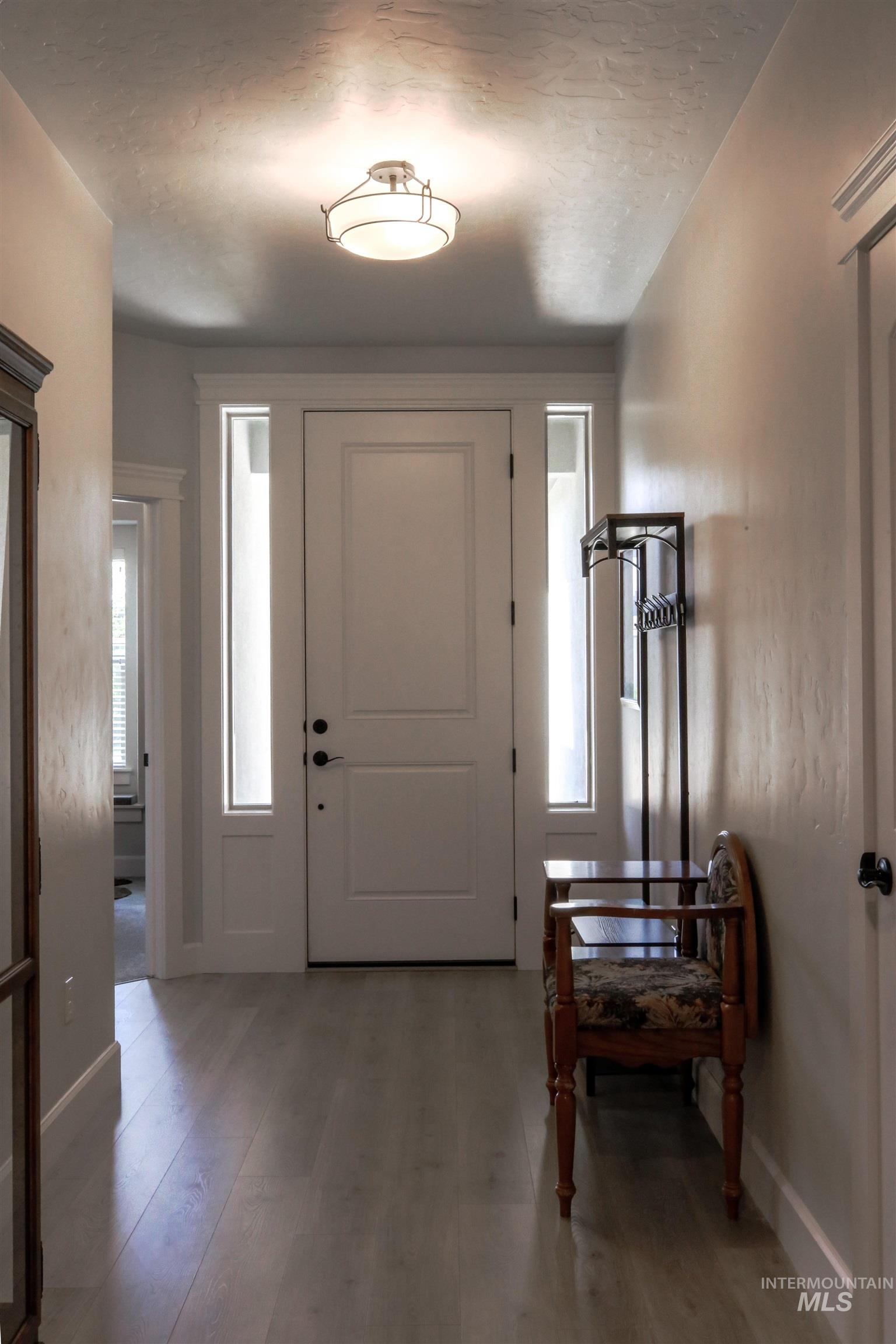 3824 W Lesina Dr., Meridian, Idaho 83646, 3 Bedrooms, 2 Bathrooms, Residential For Sale, Price $674,900, 98979246